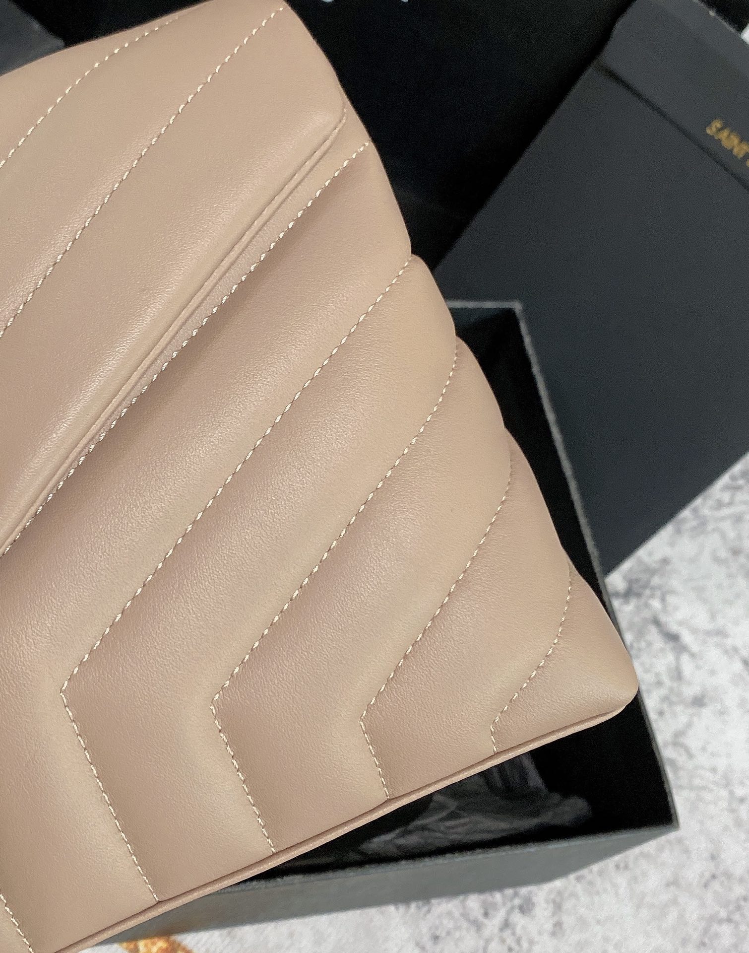 Saint Laurent Haute Couture Classic Luxury Handbag Shoulder Crossbody 8
