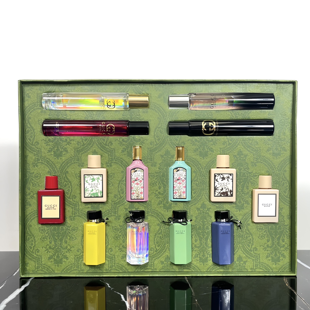 Gucci Perfume Family Set - 14 Piece Fragrance Discovery Kit for Women 1 i1687516976 1028 2