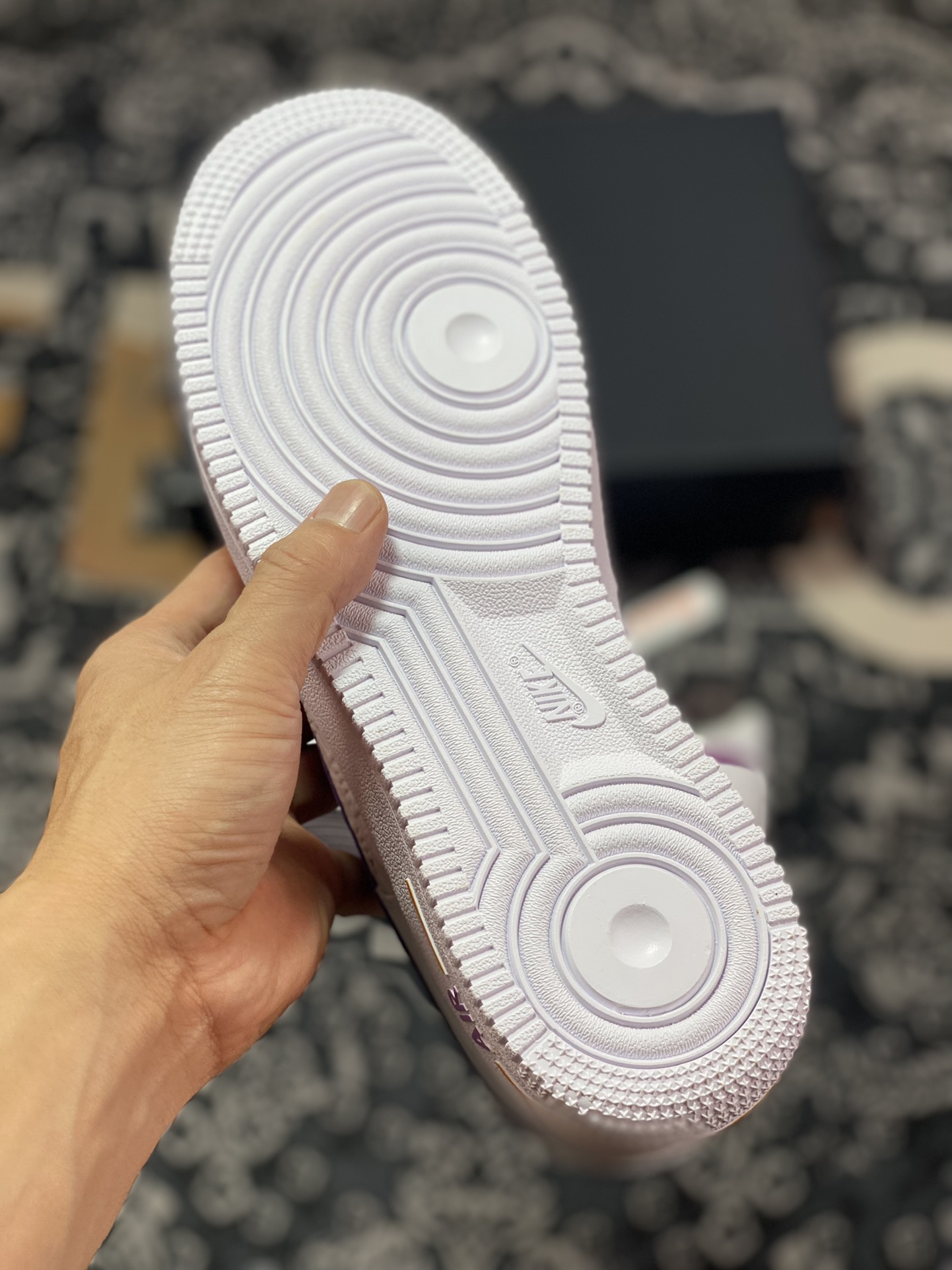 200 原装级别 Air Force 1 ‘07 Low 白紫 FJ4209-100