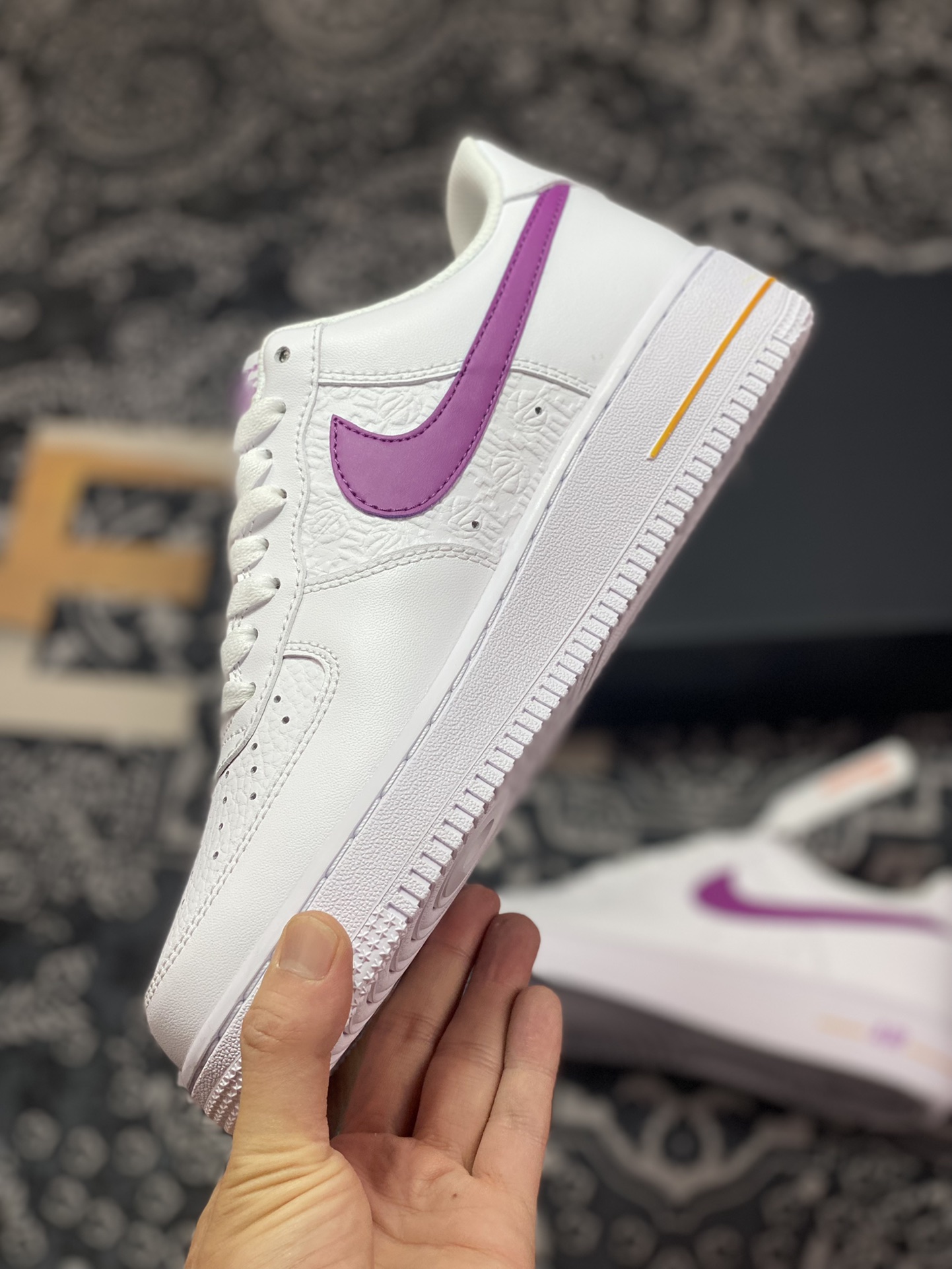 200 原装级别 Air Force 1 ‘07 Low 白紫 FJ4209-100