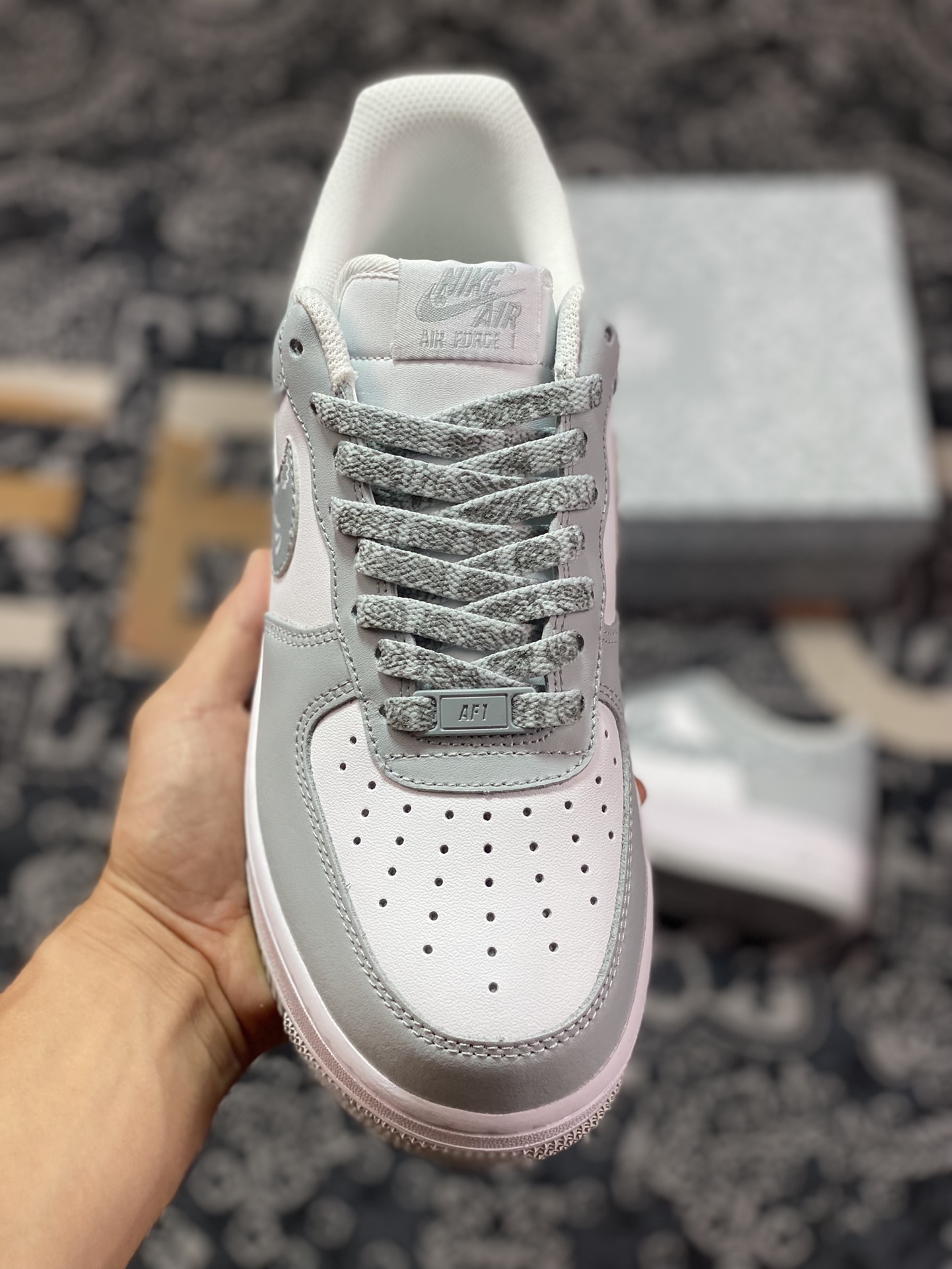 200 原装级别 Air Force 1 ‘07 Low 灰白腰果花 XM6321-736