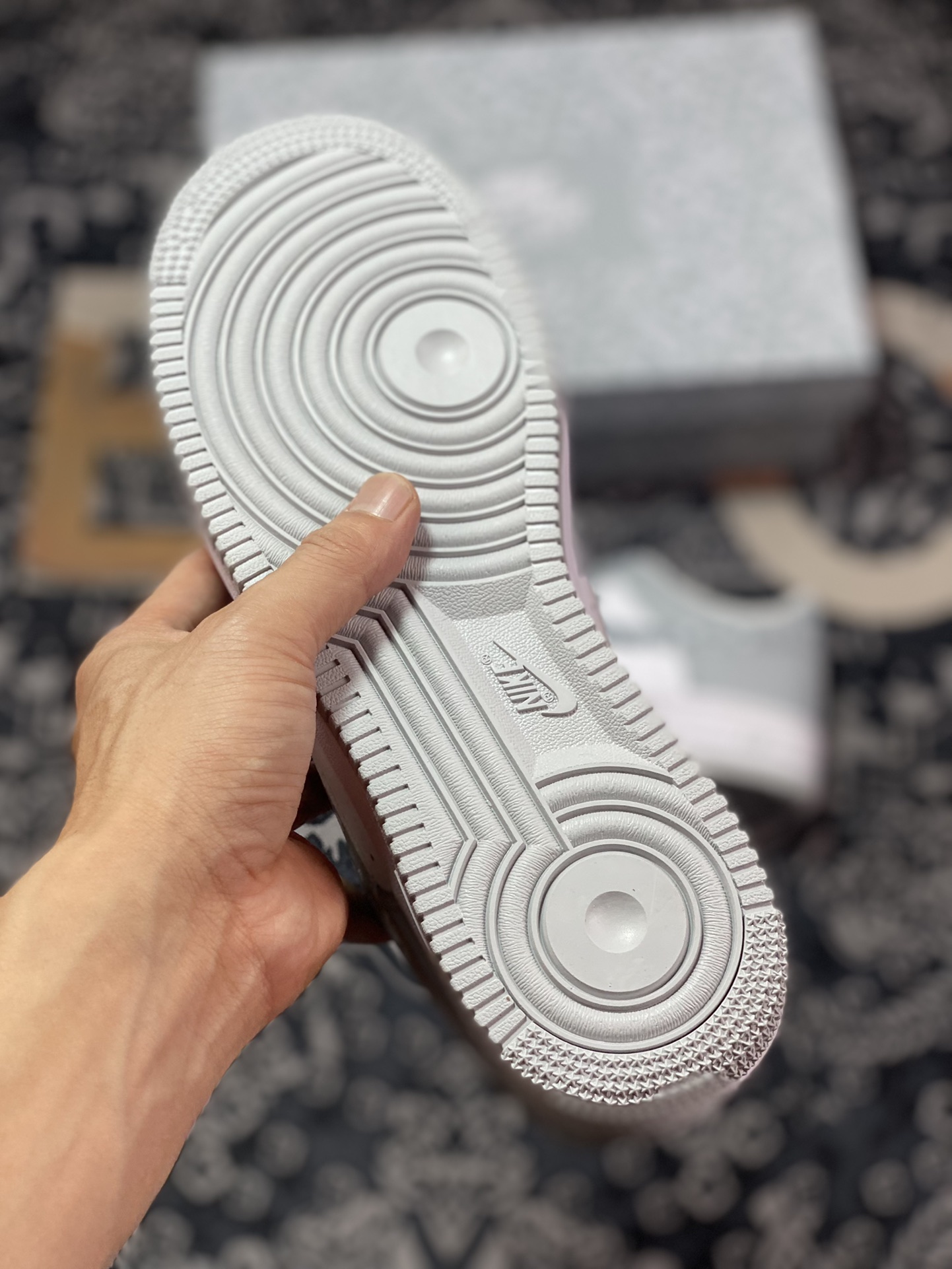 200 原装级别 Air Force 1 ‘07 Low 灰白腰果花 XM6321-736