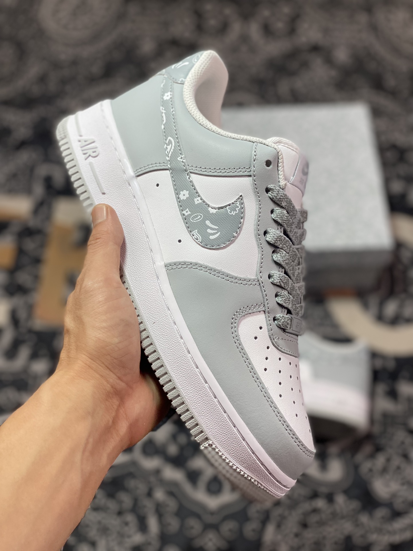 200 原装级别 Air Force 1 ‘07 Low 灰白腰果花 XM6321-736
