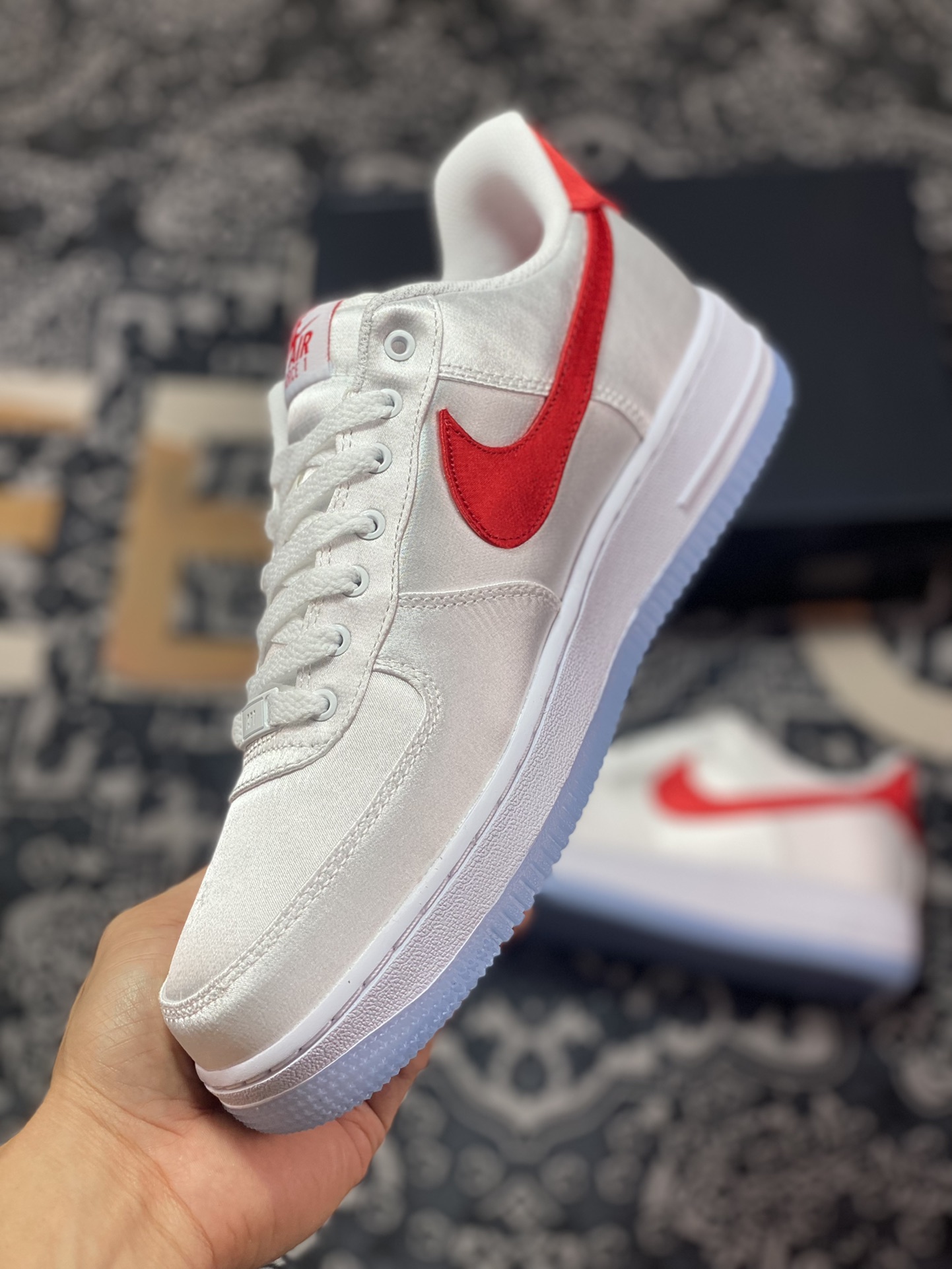 200 Nike Air Force 1’07 Low Satin”White/Redo“空军一号板鞋“白红丝绸做旧”DX6541-100