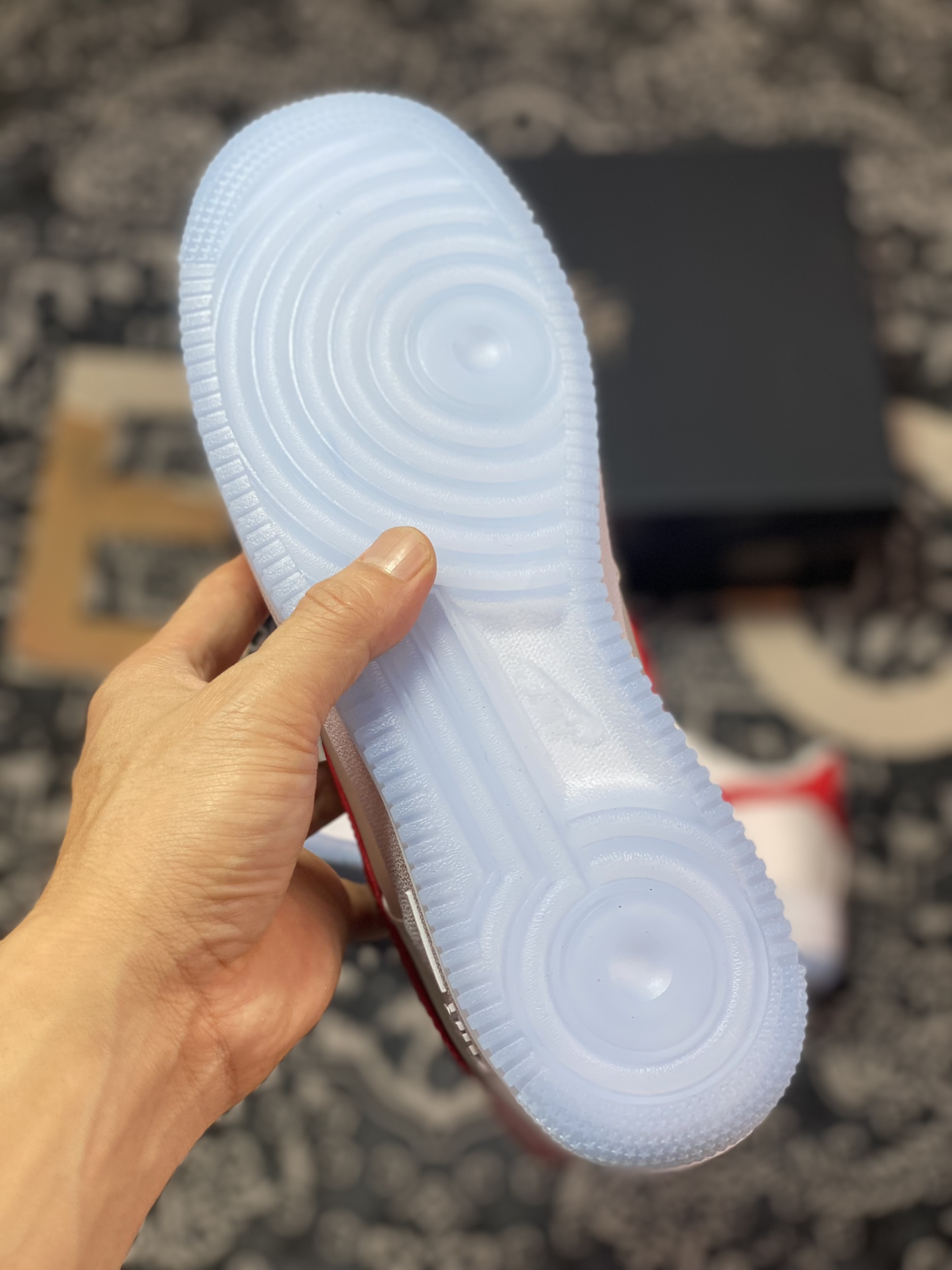 200 Nike Air Force 1’07 Low Satin”White/Redo“空军一号板鞋“白红丝绸做旧”DX6541-100