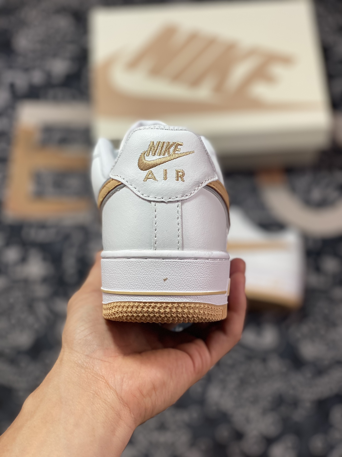 220 原装级别 Air Force 1 ‘07 Low 白卡其钩 CV5696-967