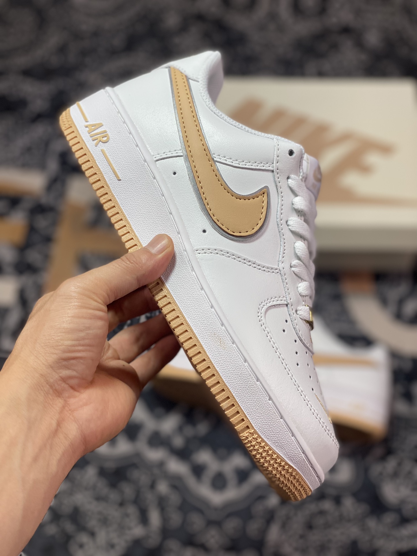 220 原装级别 Air Force 1 ‘07 Low 白卡其钩 CV5696-967