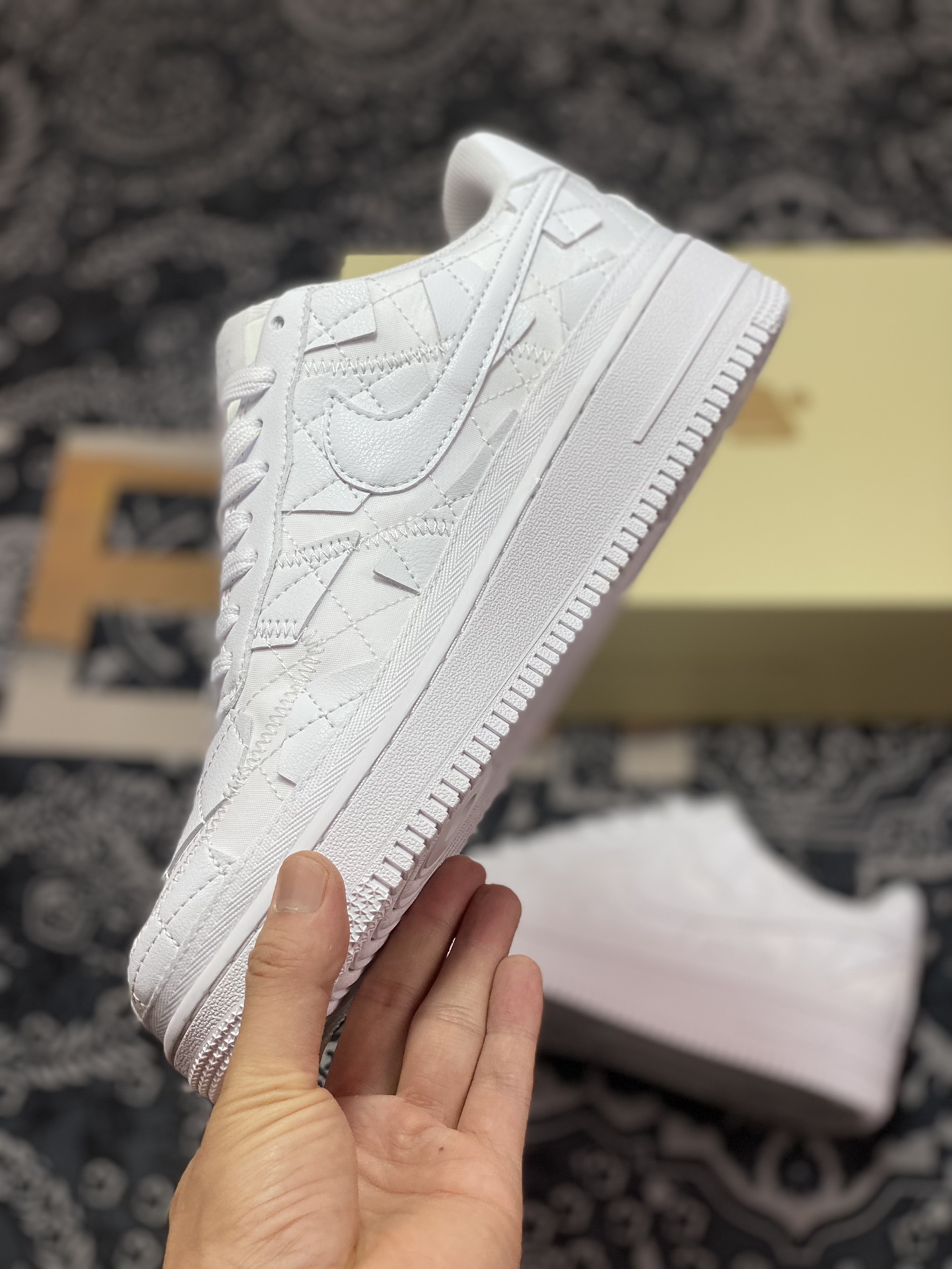 240 原装级别 Billie Eilish x Air Force 1 Low 碧梨联名白 DZ3674-100