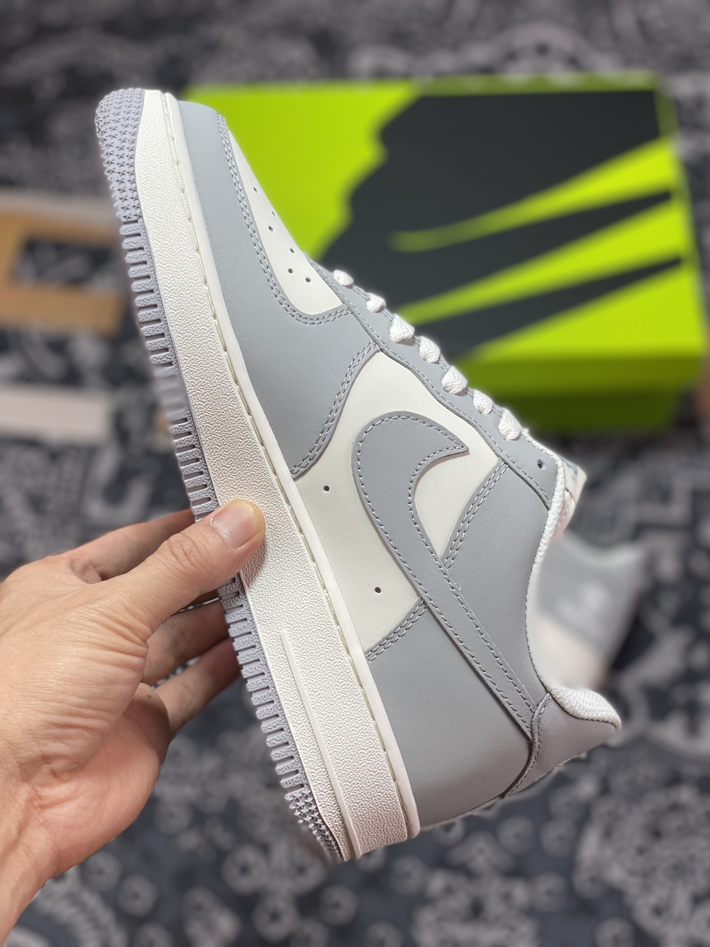 Sup x Air Force 1 Low joint gray and white BS9055-611