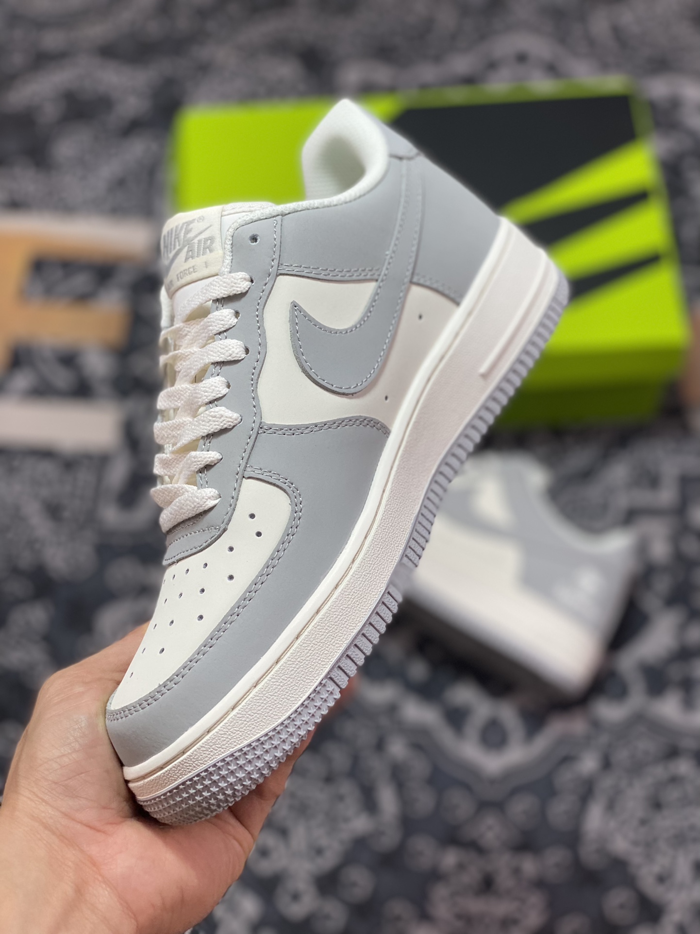 Sup x Air Force 1 Low joint gray and white BS9055-611