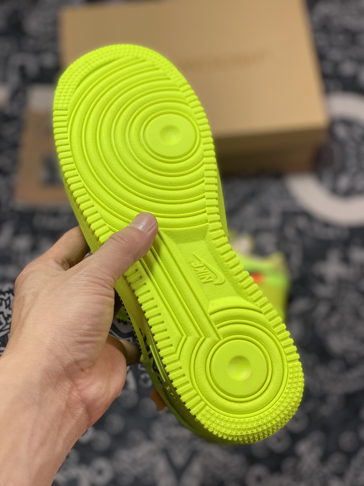 最高工艺 OFF-WHITE X AIR FORCE 1 LOW VIRGIL The Ten Part 2 Volt 荧光绿配色   AO4606-700