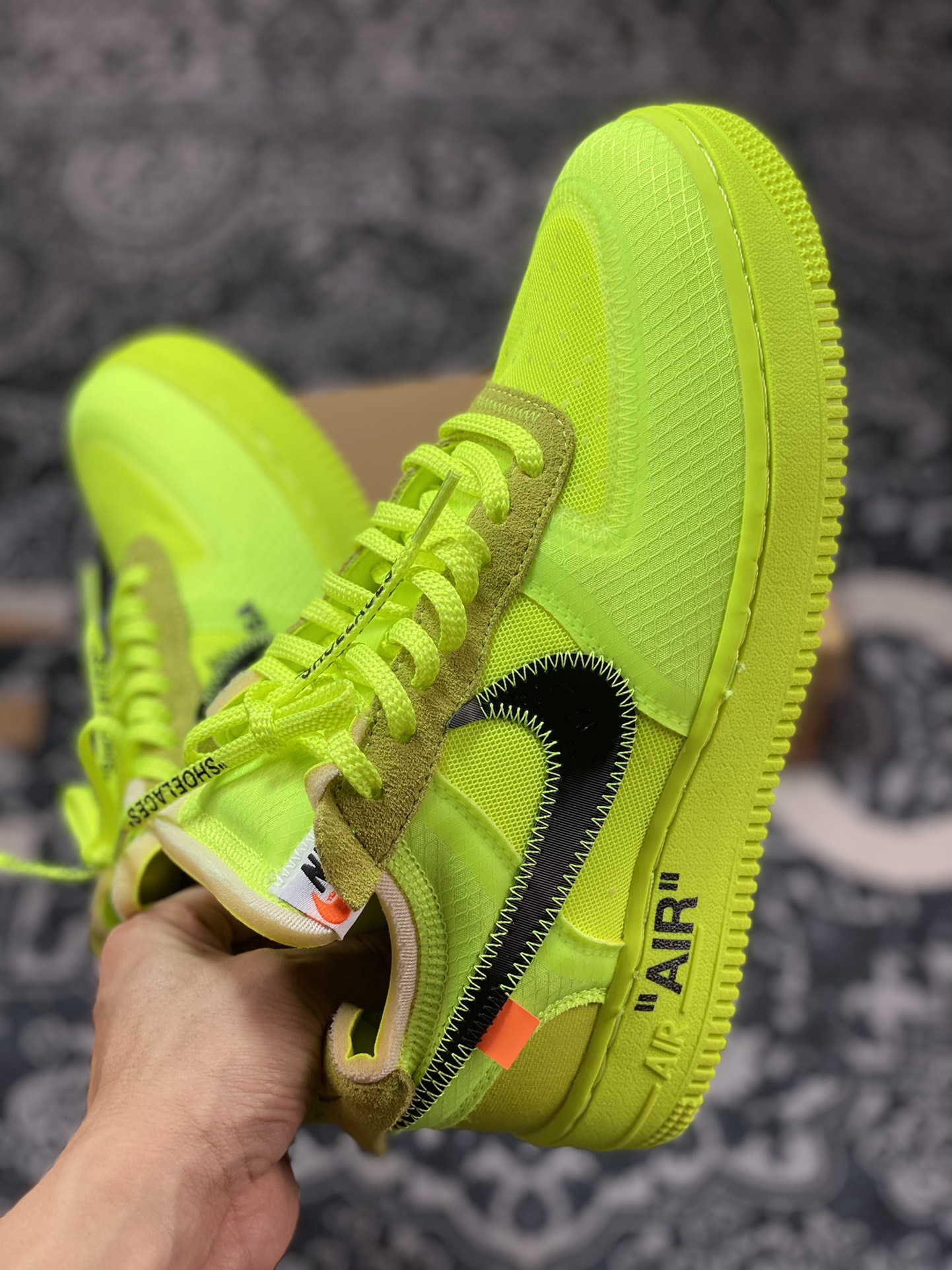 最高工艺 OFF-WHITE X AIR FORCE 1 LOW VIRGIL The Ten Part 2 Volt 荧光绿配色   AO4606-700