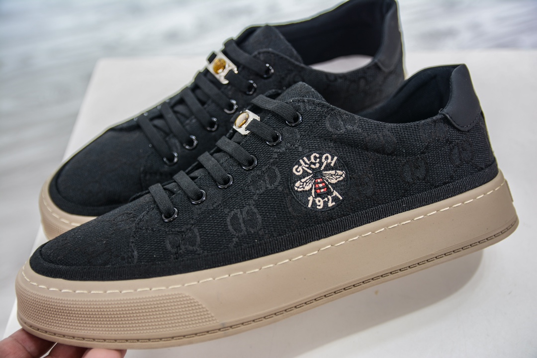 T GUCCI's all-match casual sports sneakers, the same style as the famous Xiaohongshu hot model, the upper has neat lines