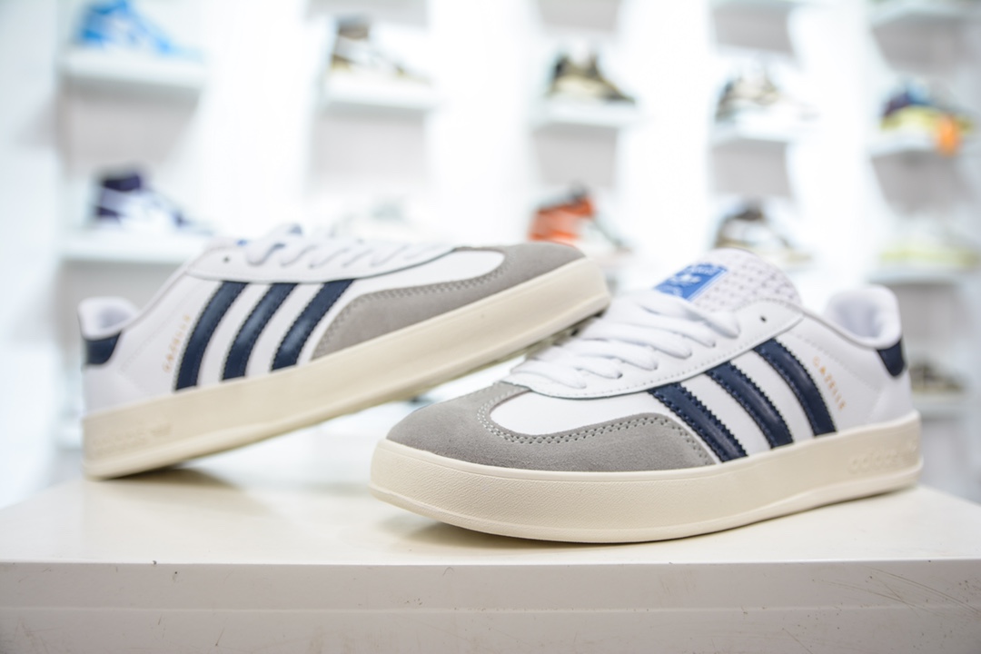 E Adidas Originals Gazelle Indoor white gray dark blue FV1242