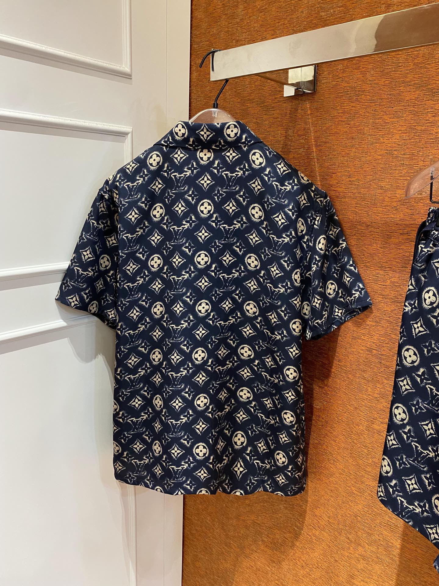 路易威登 Louis Vuitton 高定典藏名品高定成衣时装外套连衣裙衬衫T恤 #03E38A3C 2