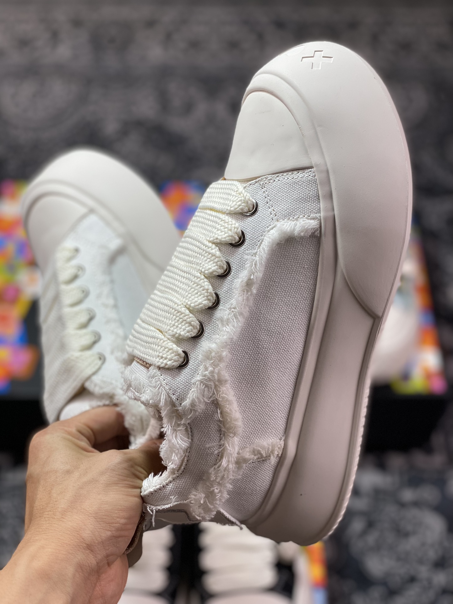 Soap Opera Bubble Classic Canvas Low Sneaker Bubble series low-top sneakers ”canvas off-white tassels” SOUSC3231003