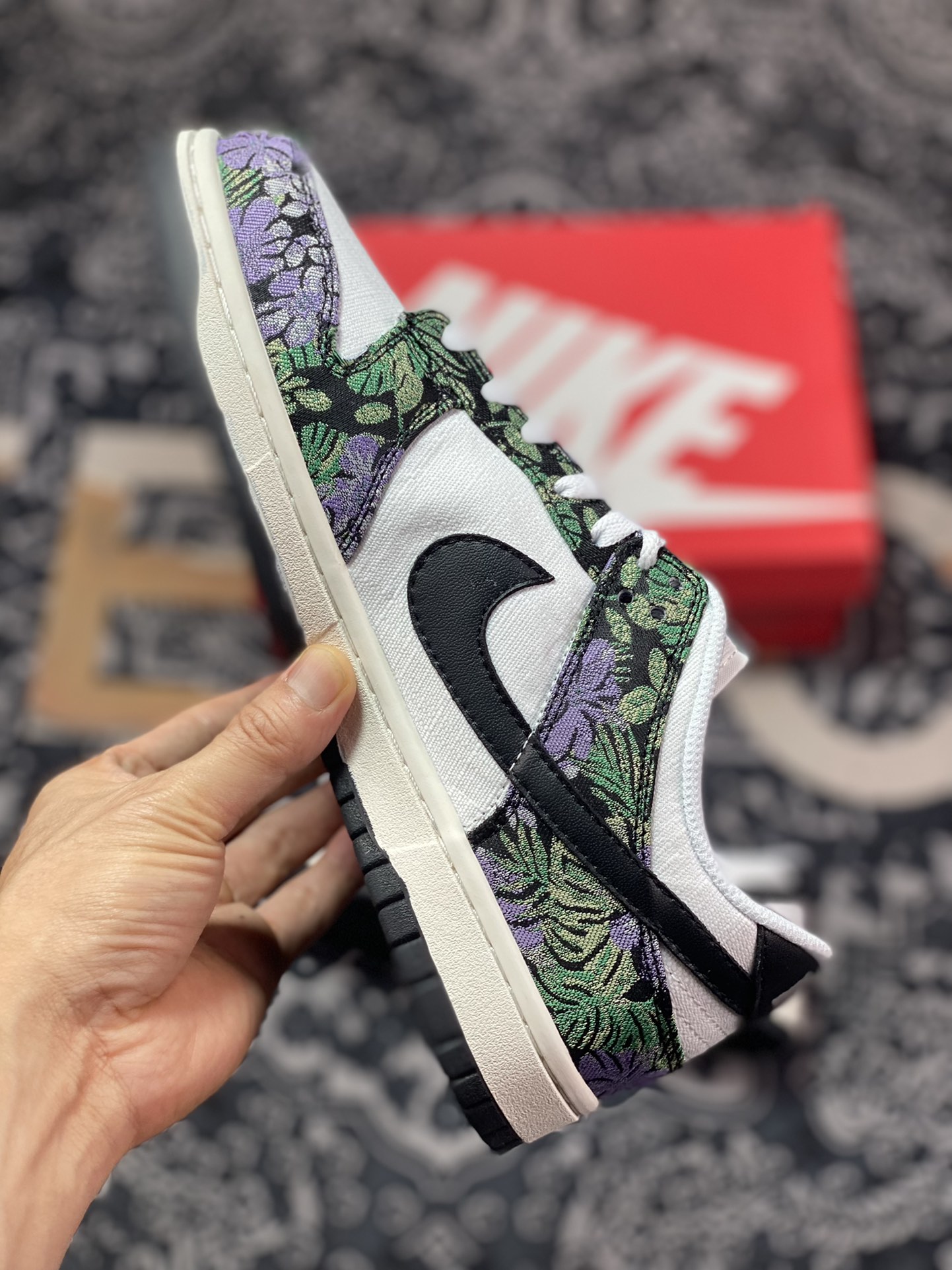220 Nike SB Dunk Low Next Nature”Floral Tapestry“扣篮系列低帮板鞋“白黑绿粉花卉”FN7105-030