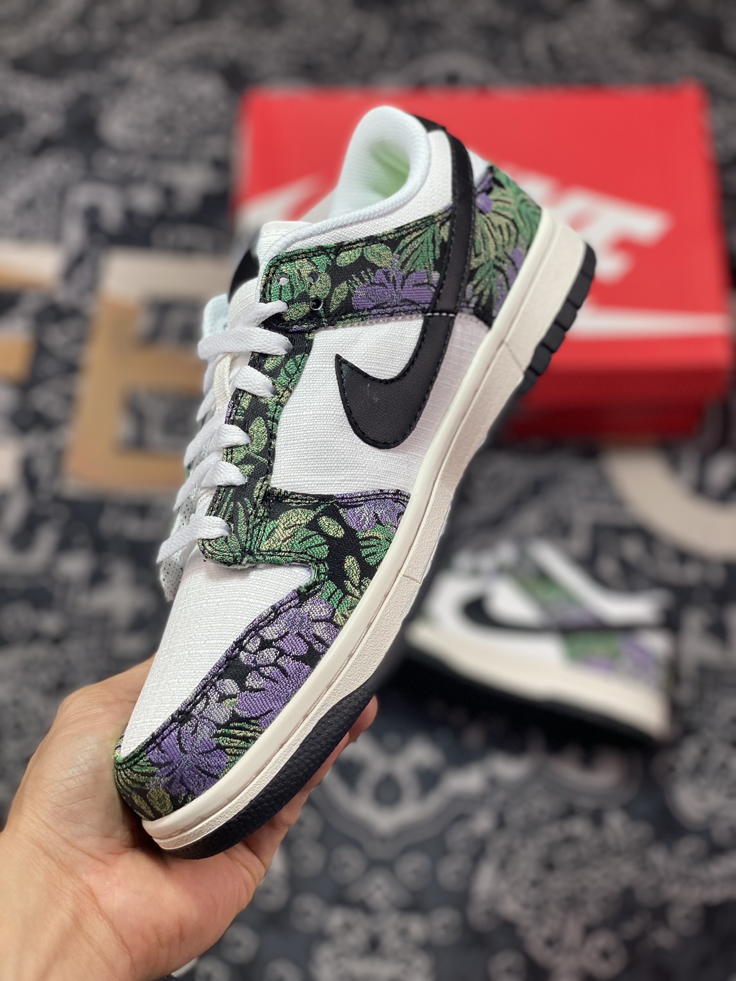 220 Nike SB Dunk Low Next Nature”Floral Tapestry“扣篮系列低帮板鞋“白黑绿粉花卉”FN7105-030