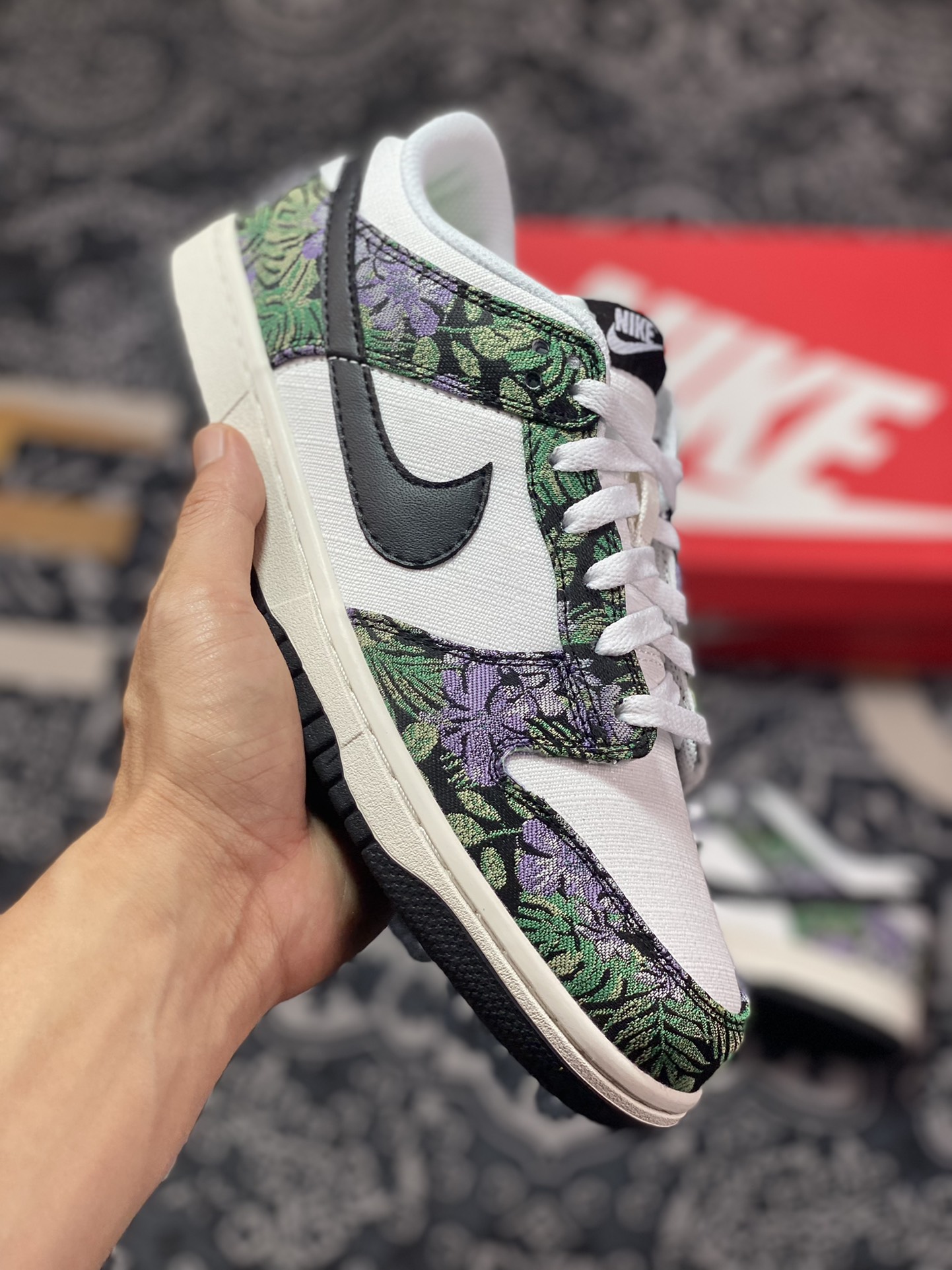 220 Nike SB Dunk Low Next Nature”Floral Tapestry“扣篮系列低帮板鞋“白黑绿粉花卉”FN7105-030
