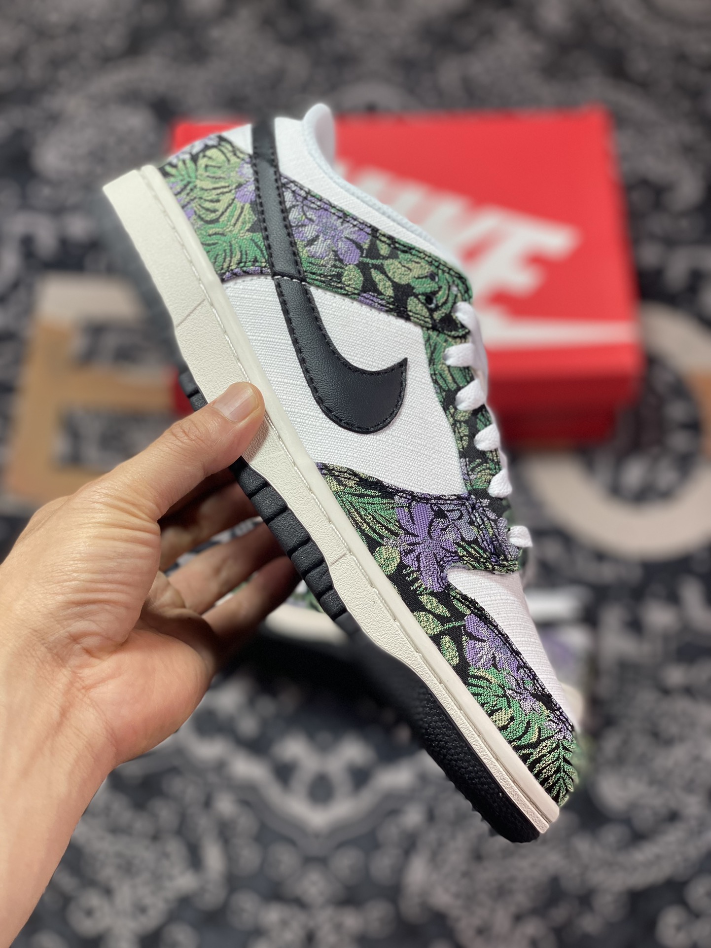 220 Nike SB Dunk Low Next Nature”Floral Tapestry“扣篮系列低帮板鞋“白黑绿粉花卉”FN7105-030