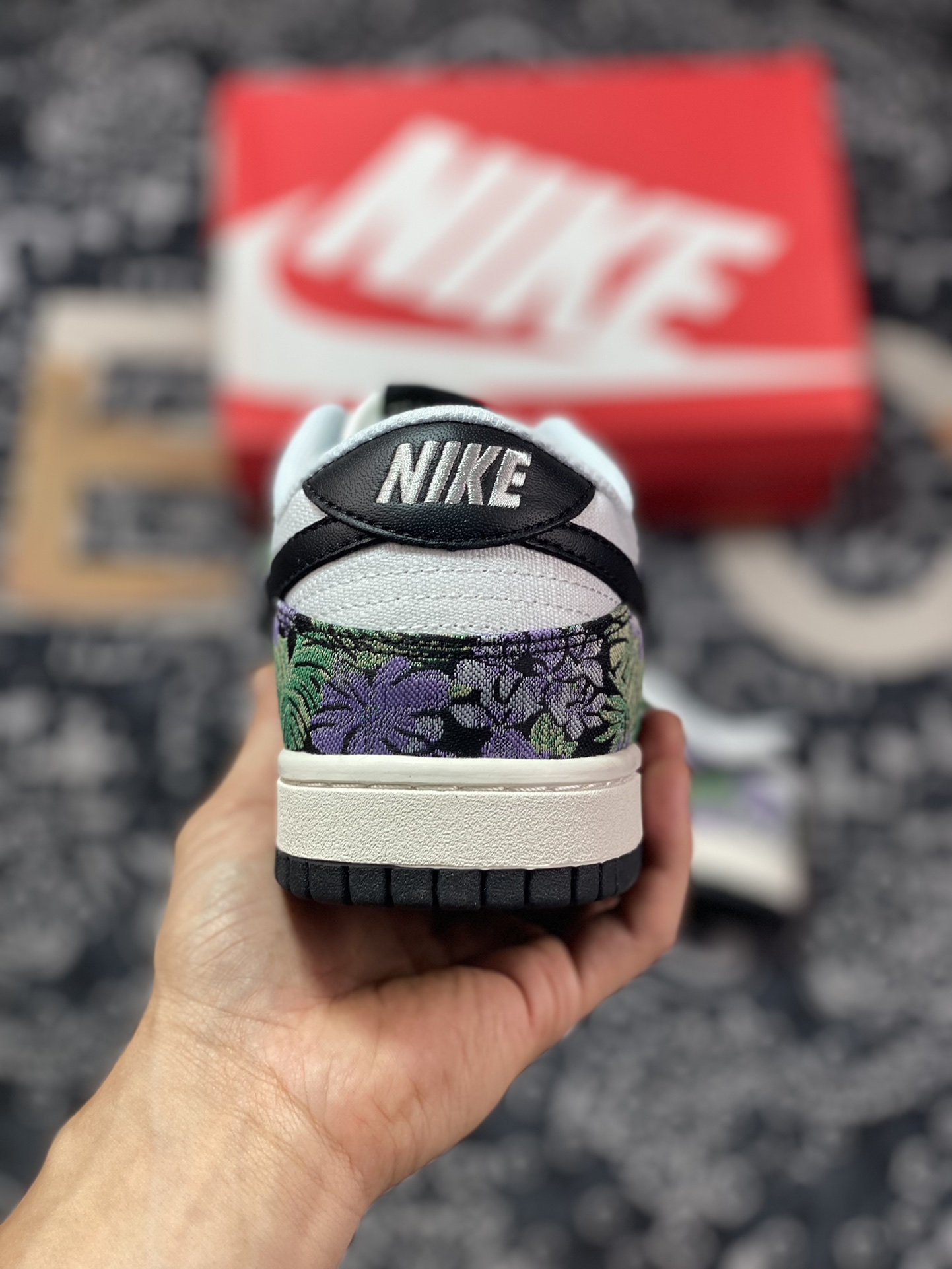 220 Nike SB Dunk Low Next Nature”Floral Tapestry“扣篮系列低帮板鞋“白黑绿粉花卉”FN7105-030