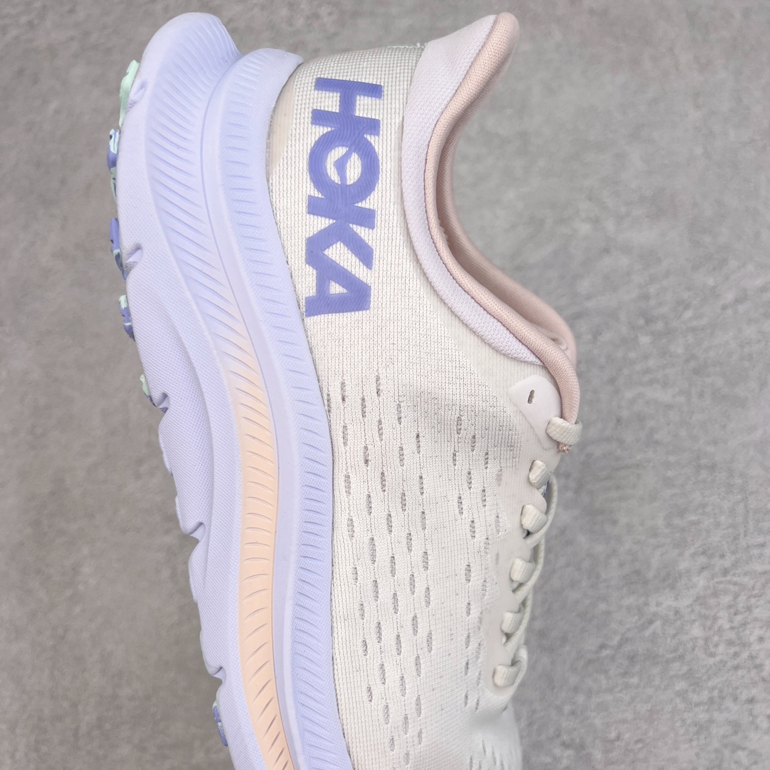 图片[6]-HOKA ONE ONE Kawana 运动鞋 设计采用再生植物纤维网纱制成独特的新型鞋面 工程网纱鞋面柔软透气 搭载 HOKA 标志性缓震中底 提供贴合脚感的同时 还带来有力的支撑 可以在不同速度下兼顾耐久性 是跑步新手和运动爱好者在多场景跑步、运动健身和日常通勤时的不二之选 前后掌 5mm 落差的缓震中底与凹槽设计外底结合速度型滚动平衡技术 可在步伐转换的过程中确保平稳过渡 加长版鞋跟和符合人体工学的跟腱部结构赋予运动爱好者轻盈舒适的脚感 KAWANA 以备受追捧的 MACH 4 作为灵感之源 鞋跟处的 SwallowTail™ 几何造型可在落地时缔造流畅稳定的步态 得以实现柔韧保护 后跟延伸而出的鞋提方便穿脱 全方位提升了整双鞋的穿着体验 尺码：36 36.5 37.5 38 38.5 39 40 40.5 41 42 42.5 43 44 44.5 45-选品中心