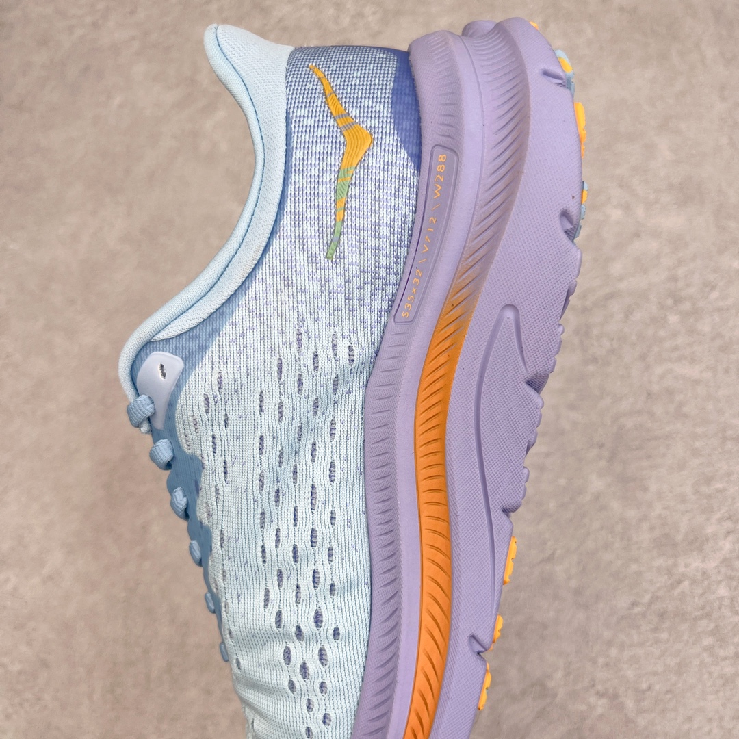 图片[7]-HOKA ONE ONE Kawana 运动鞋 设计采用再生植物纤维网纱制成独特的新型鞋面 工程网纱鞋面柔软透气 搭载 HOKA 标志性缓震中底 提供贴合脚感的同时 还带来有力的支撑 可以在不同速度下兼顾耐久性 是跑步新手和运动爱好者在多场景跑步、运动健身和日常通勤时的不二之选 前后掌 5mm 落差的缓震中底与凹槽设计外底结合速度型滚动平衡技术 可在步伐转换的过程中确保平稳过渡 加长版鞋跟和符合人体工学的跟腱部结构赋予运动爱好者轻盈舒适的脚感 KAWANA 以备受追捧的 MACH 4 作为灵感之源 鞋跟处的 SwallowTail™ 几何造型可在落地时缔造流畅稳定的步态 得以实现柔韧保护 后跟延伸而出的鞋提方便穿脱 全方位提升了整双鞋的穿着体验 尺码：36 36.5 37.5 38 38.5 39 40 40.5 41 42 42.5 43 44 44.5 45-选品中心