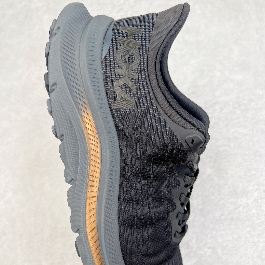 图片[6]-HOKA ONE ONE Kawana 运动鞋 设计采用再生植物纤维网纱制成独特的新型鞋面 工程网纱鞋面柔软透气 搭载 HOKA 标志性缓震中底 提供贴合脚感的同时 还带来有力的支撑 可以在不同速度下兼顾耐久性 是跑步新手和运动爱好者在多场景跑步、运动健身和日常通勤时的不二之选 前后掌 5mm 落差的缓震中底与凹槽设计外底结合速度型滚动平衡技术 可在步伐转换的过程中确保平稳过渡 加长版鞋跟和符合人体工学的跟腱部结构赋予运动爱好者轻盈舒适的脚感 KAWANA 以备受追捧的 MACH 4 作为灵感之源 鞋跟处的 SwallowTail™ 几何造型可在落地时缔造流畅稳定的步态 得以实现柔韧保护 后跟延伸而出的鞋提方便穿脱 全方位提升了整双鞋的穿着体验 尺码：36 36.5 37.5 38 38.5 39 40 40.5 41 42 42.5 43 44 44.5 45-选品中心