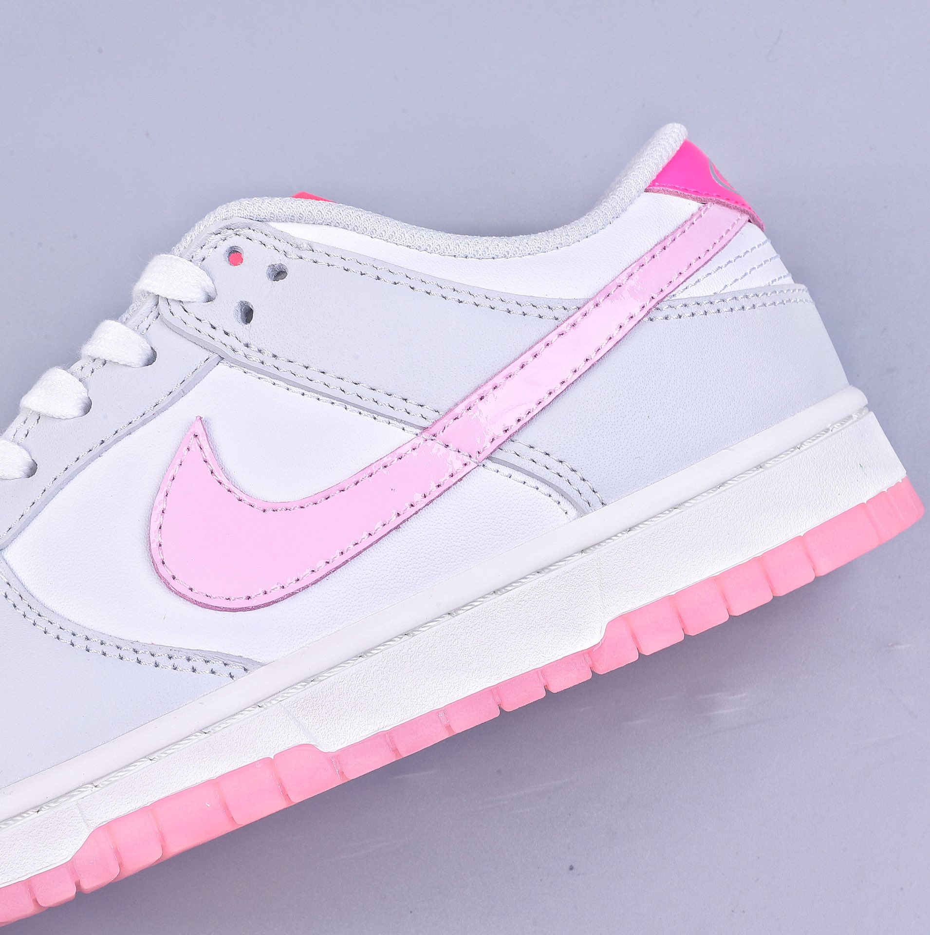 280 A Nike Dunk Low 520 ”Summit White & Pink Foam” 粉白 FN3451-161