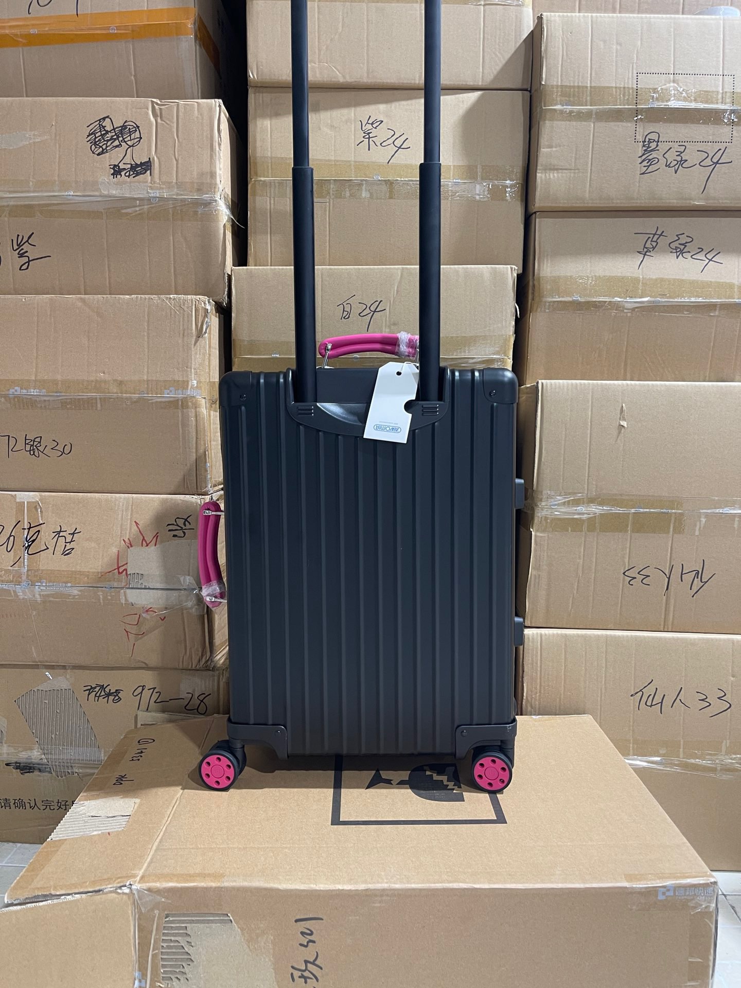 Rimowa Cabin Black with Pink handles Carry-on travel