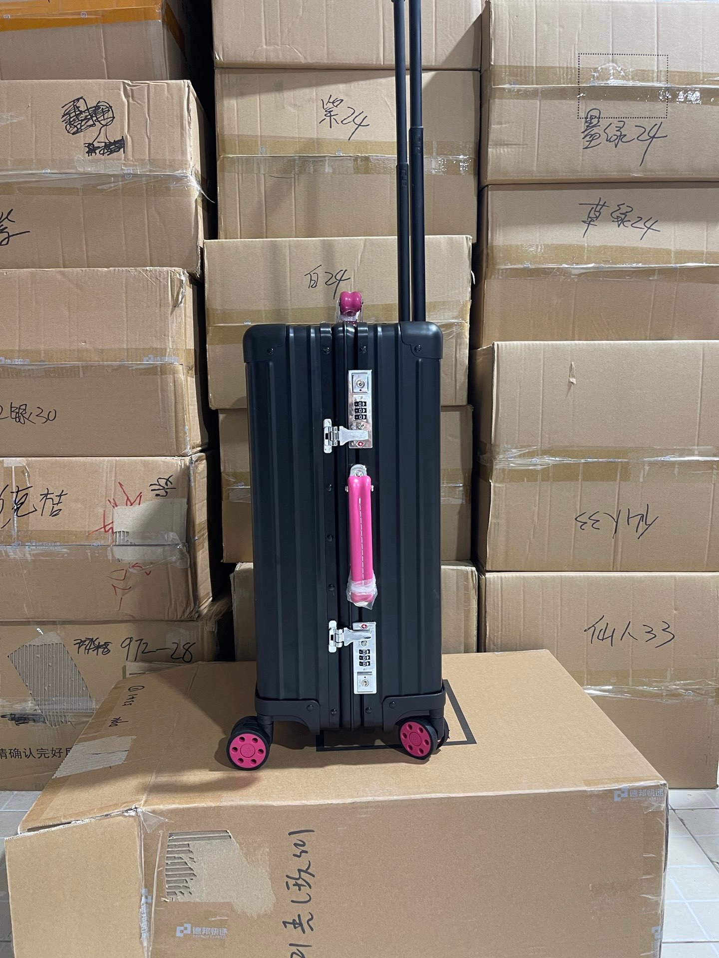 Rimowa Cabin Black with Pink handles Carry-on travel