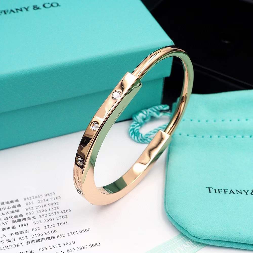 Tiffany & Co. Tiffany&Co. Lock玫瑰金色三钻锁头手镯