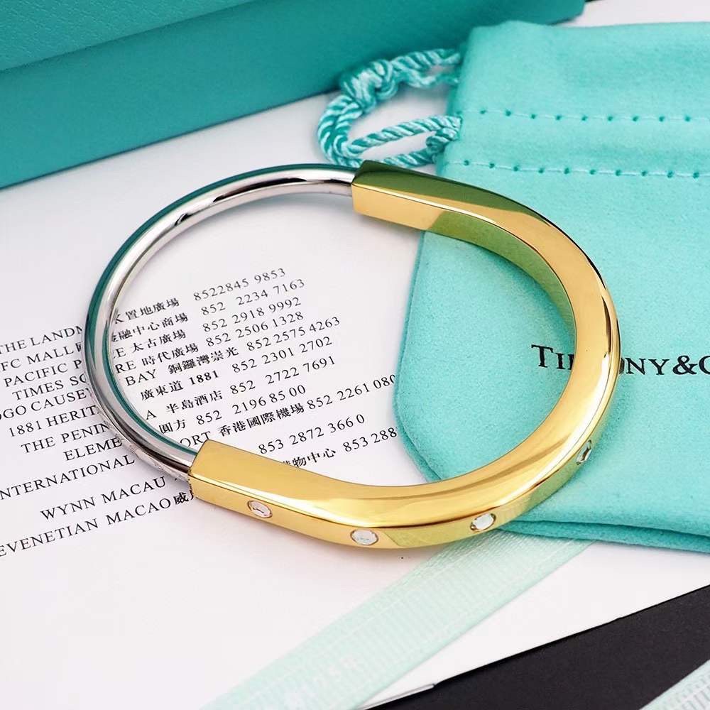 Tiffany & Co. Tiffany Lock系列 金色 三‮锁钻‬头手镯