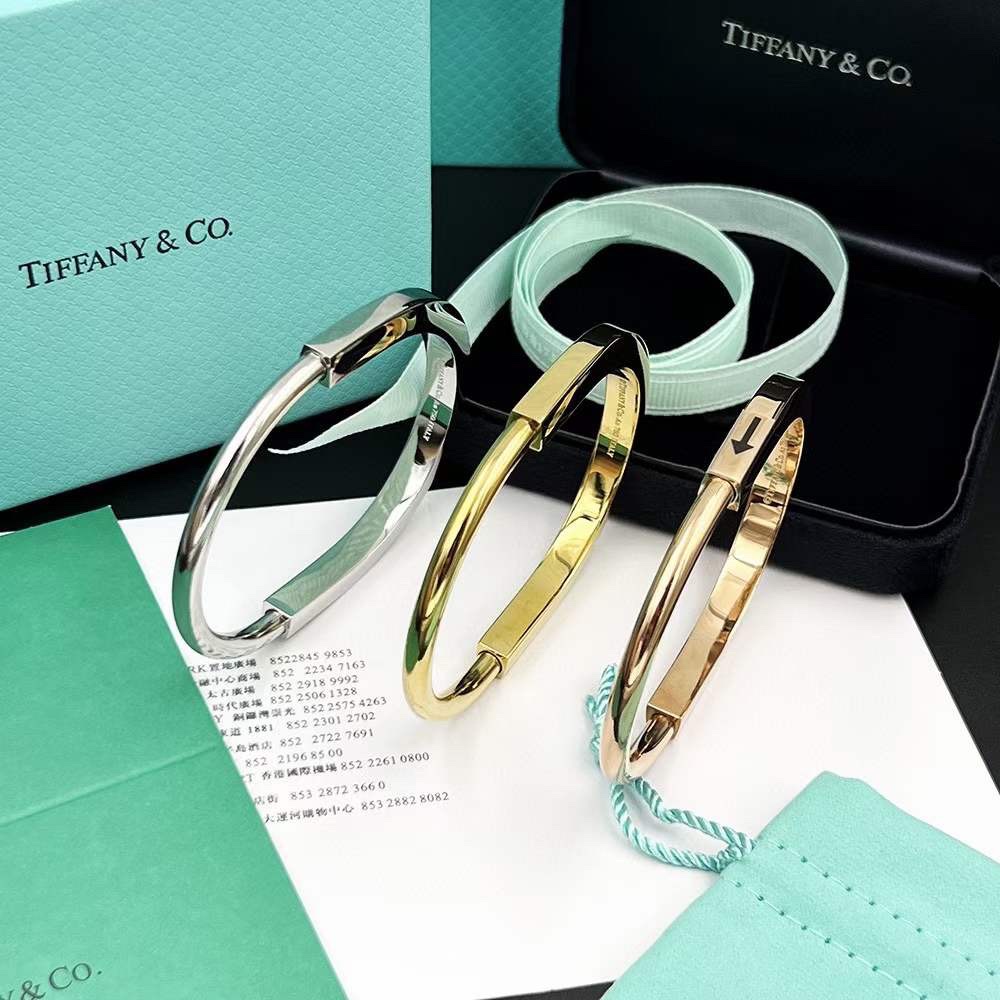 Tiffany & Co. Tiffany Lock系列 玫瑰金 无‮锁钻‬头手镯