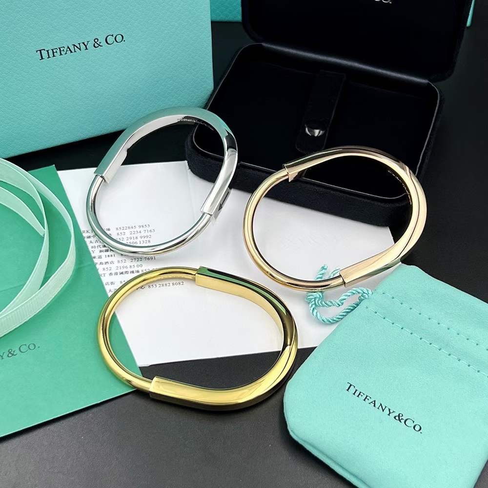 Tiffany & Co. Tiffany Lock系列 玫瑰金 无‮锁钻‬头手镯
