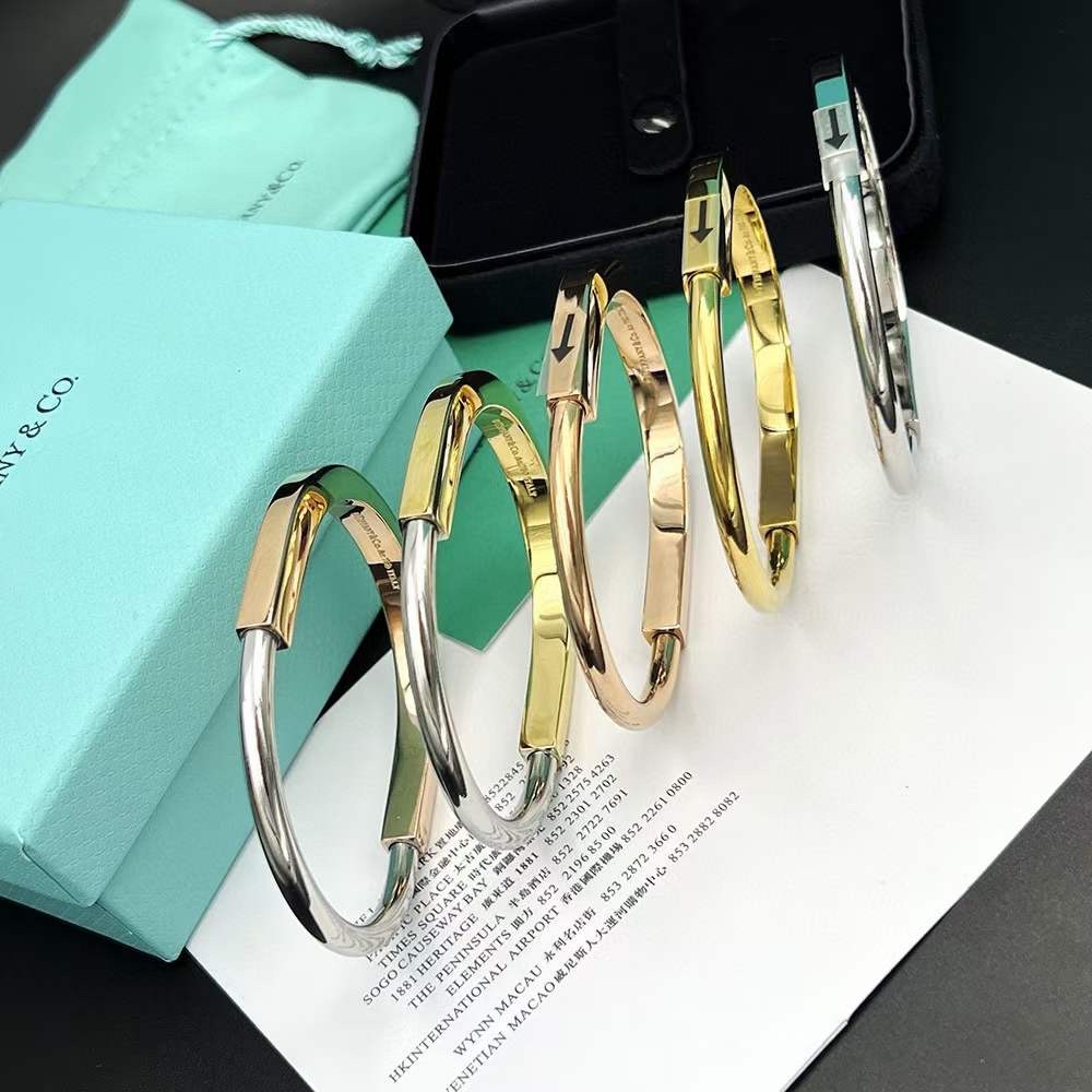 Tiffany & Co. Tiffany Lock系列 分色 无‮锁钻‬头手镯