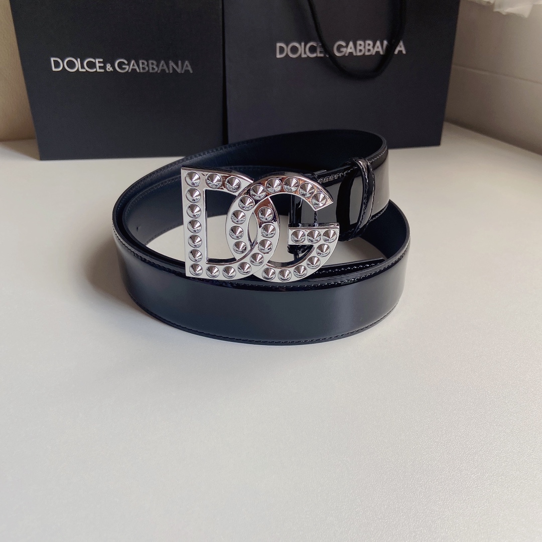 D&G杜嘉班纳亮泽小牛皮腰带缀以电镀
