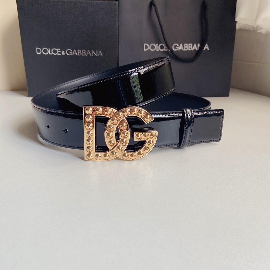 D&G杜嘉班纳亮泽小牛皮腰带缀以电镀