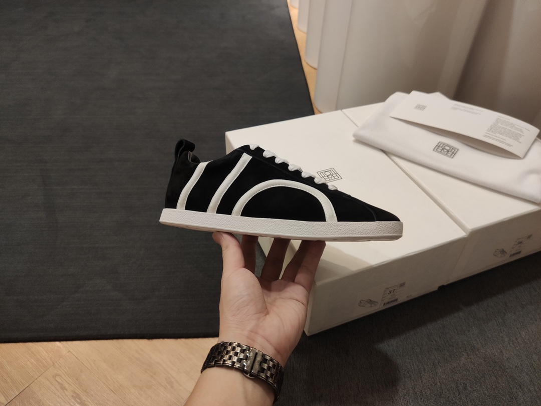 “625 TOTEME Sheepskin Recreational Sports Shoes with Big Bottom, Sizes 35-39”