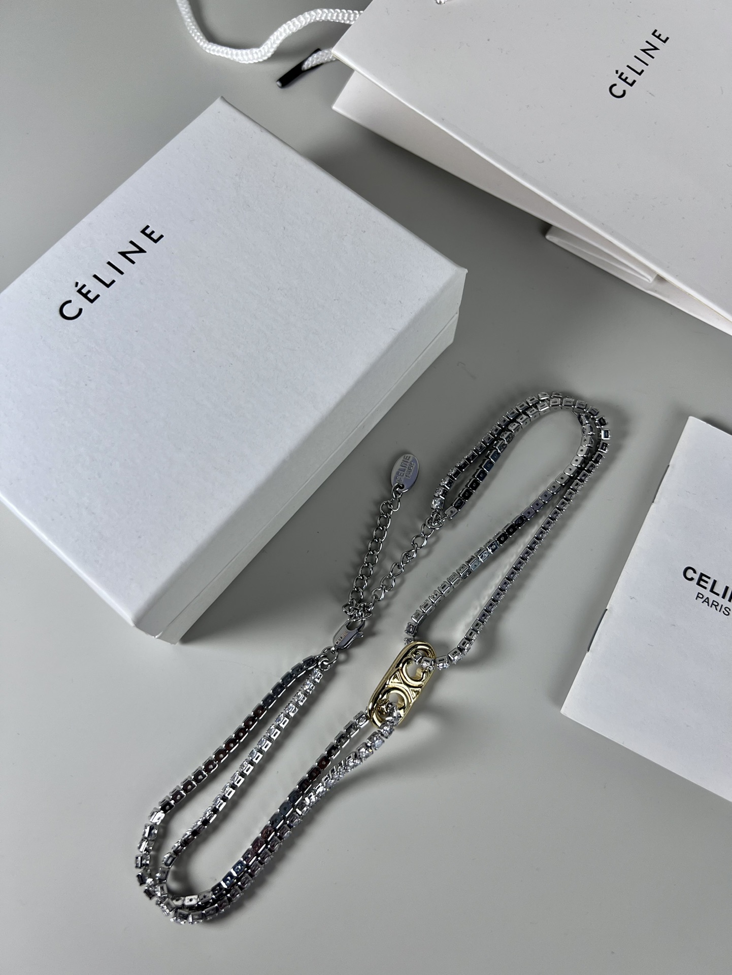 。Celine 🈵️钻 项链