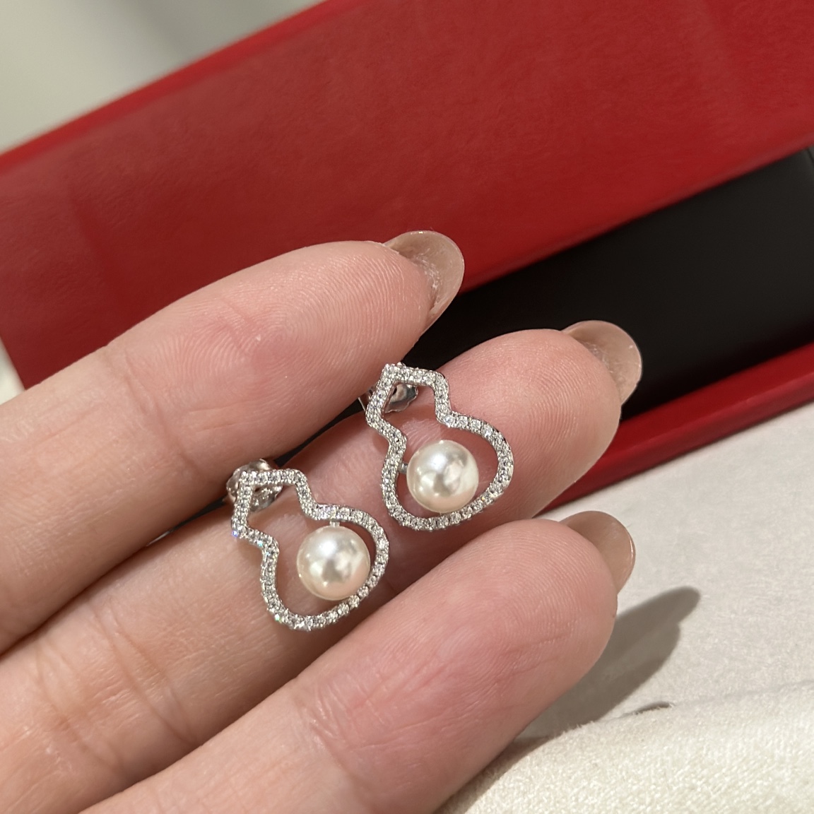 ♪ 300 quid, high-end jewels, pearls, emptied ear nails, the same as the goddess ♪ - 图片 4