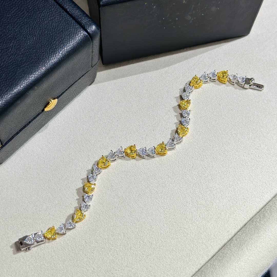 Luxury Diamond Bracelets: High-End Custom S925 Silver with Imported Simulations - 图片 1