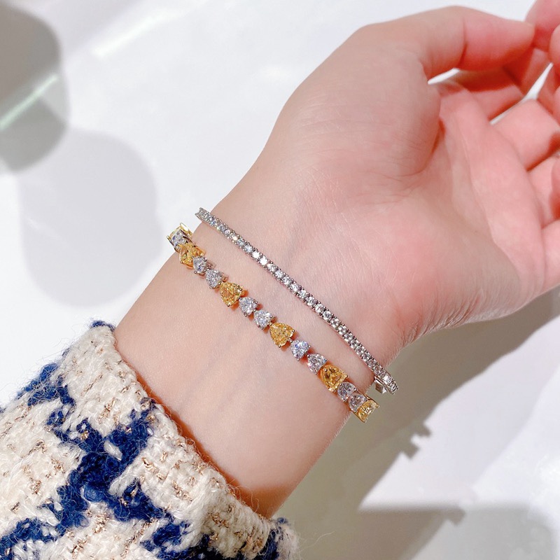 Luxury Diamond Bracelets: High-End Custom S925 Silver with Imported Simulations - 图片 8