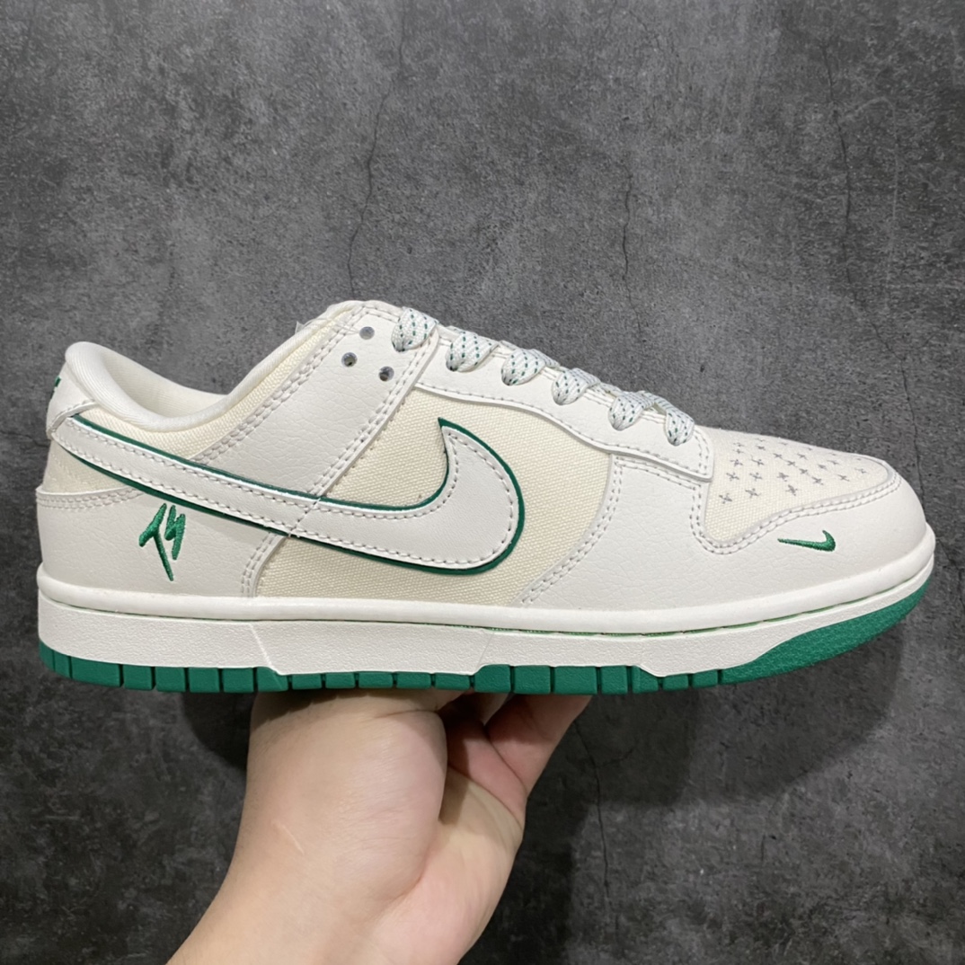 【定制版】Nike SB Dunk Low TS联名帆布复古运动板鞋 米白绿 FC1688-109定制鞋盒 大厂品质出货超高清洁度 皮料切割干净无任何毛边 细节完美！ 尺码：36 36.5 37.5 38 38.5 39 40 40.5 41 42 42.5 43 44 44.5 45-莆田鞋批发中心