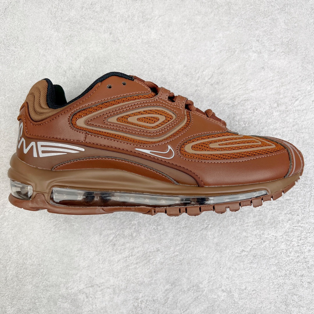 ＃纯原 Supreme x NK Air Max 98 TL SP 系列低帮经典复古百搭休闲运动气垫慢跑鞋 Sup联名 DR1033-200 Supreme x Air Max 98 TL 最新联名鞋款正式登场！继合作发布 SB Blazer Mid 之后，Supreme 与 NK 再度为 2022 秋季带来联名新作，共同打造 Air Max 98 TL 全新联名鞋款。本次联名鞋款共推出黑色、白色、粉色与棕色四种选择，鞋面采用合成皮革与针织网眼构成，搭配反光 TPU 覆盖层提升视觉层次。鞋侧迷你 Swoosh Logo、鞋跟变形的 Supreme 字样以及鞋带皆配备反光元素，最后搭载 Air Max 98 经典的全掌外露 Air 气垫以及橡胶外底完成设计。尺码：36 36.5 37.5 38 38.5 39 40 40.5 41 42 42.5 43 44 44.5 45-选品中心