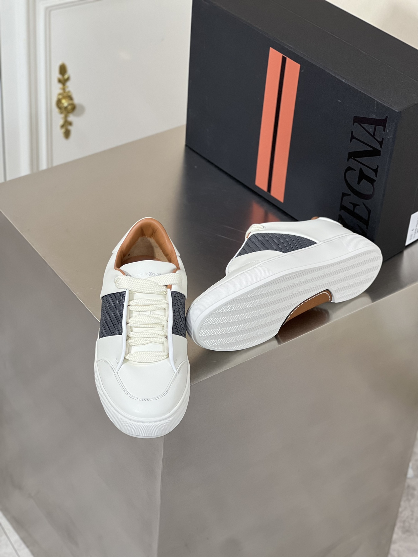 --NUEVOS PRODUCTOS--ERMENEGILDO ZEGNA Zegna 2023 nuevos zapatos deportivos de los hombres! ¡Este mod