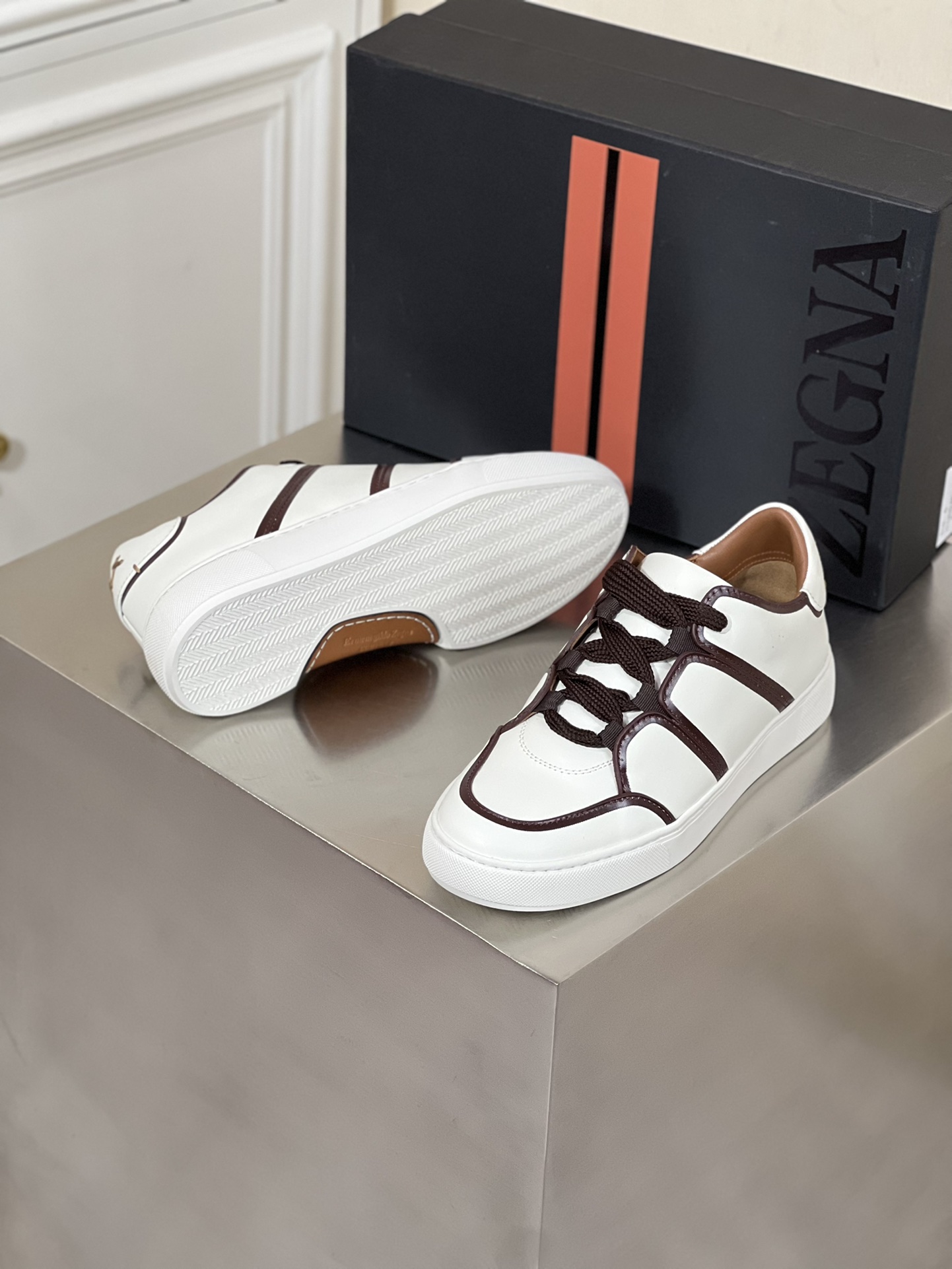 --NUEVOS PRODUCTOS--ERMENEGILDO ZEGNA Zegna 2023 nuevos zapatos deportivos de los hombres! ¡Este mod