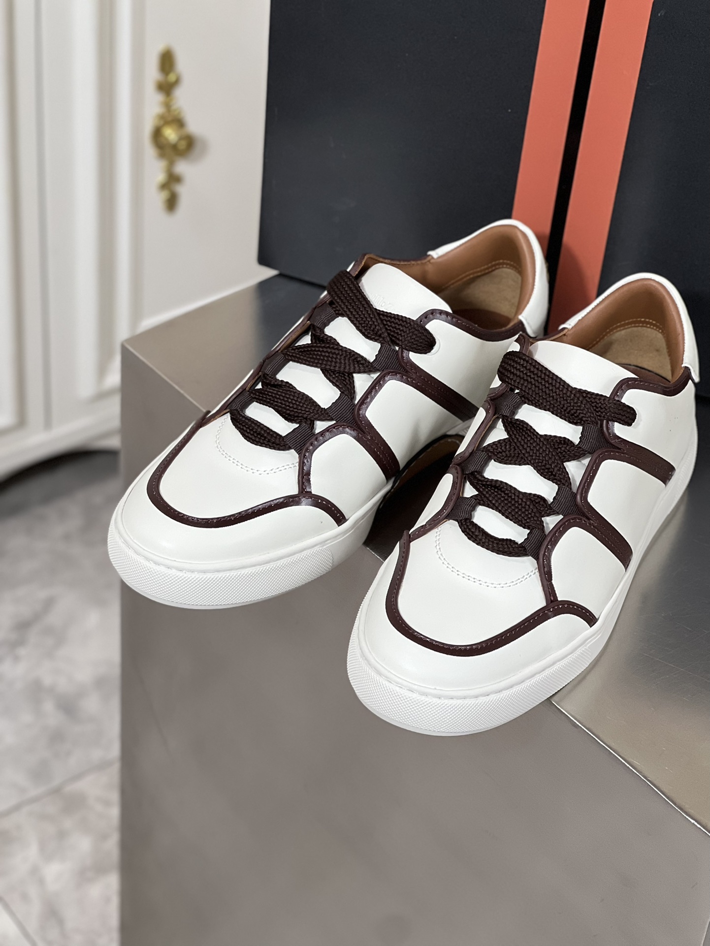 --NUEVOS PRODUCTOS--ERMENEGILDO ZEGNA Zegna 2023 nuevos zapatos deportivos de los hombres! ¡Este mod