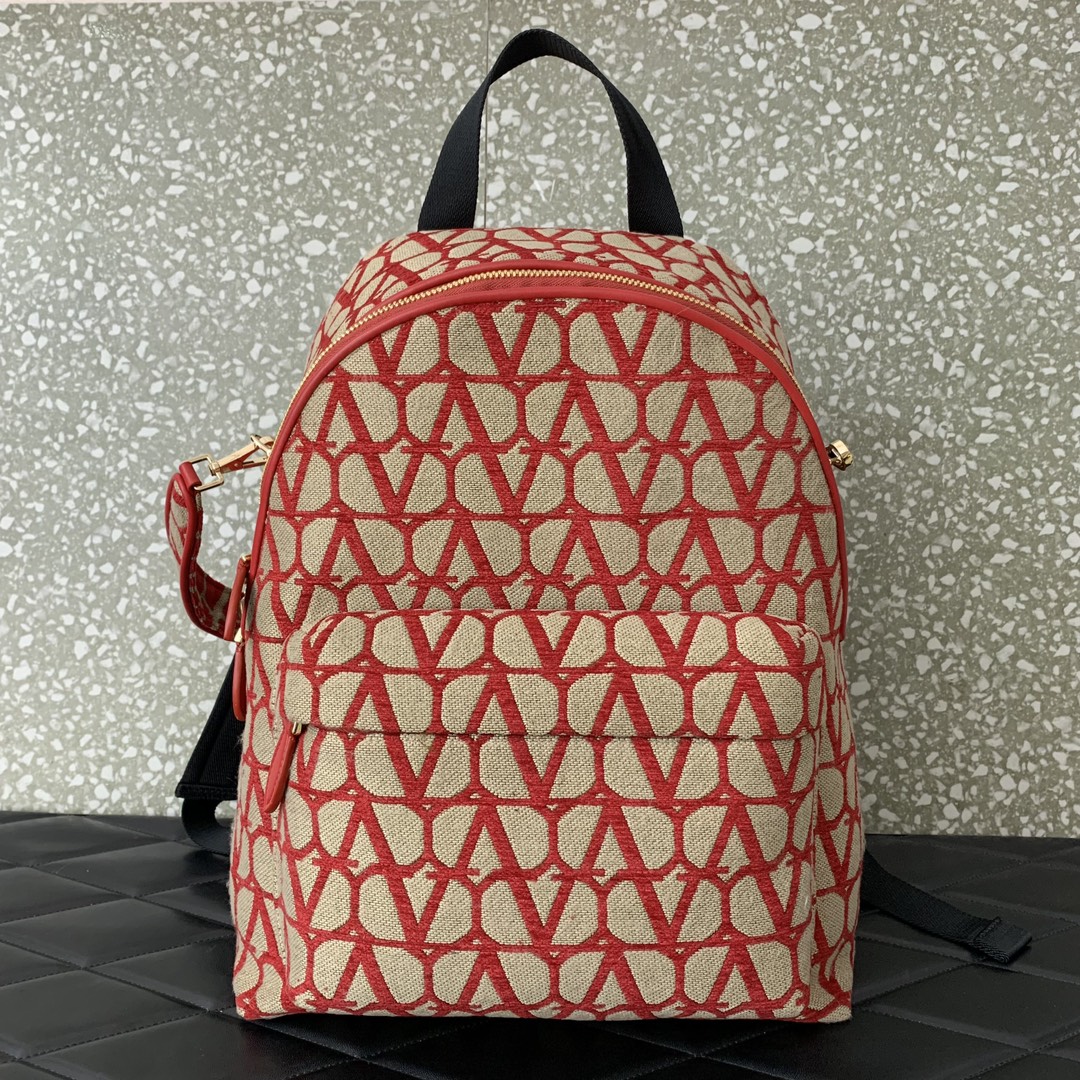 Valentino original factory returns Valentino Garavani La Troisieme Toile lconographe V logo printed men's backpack! Thanks to the detachable shou