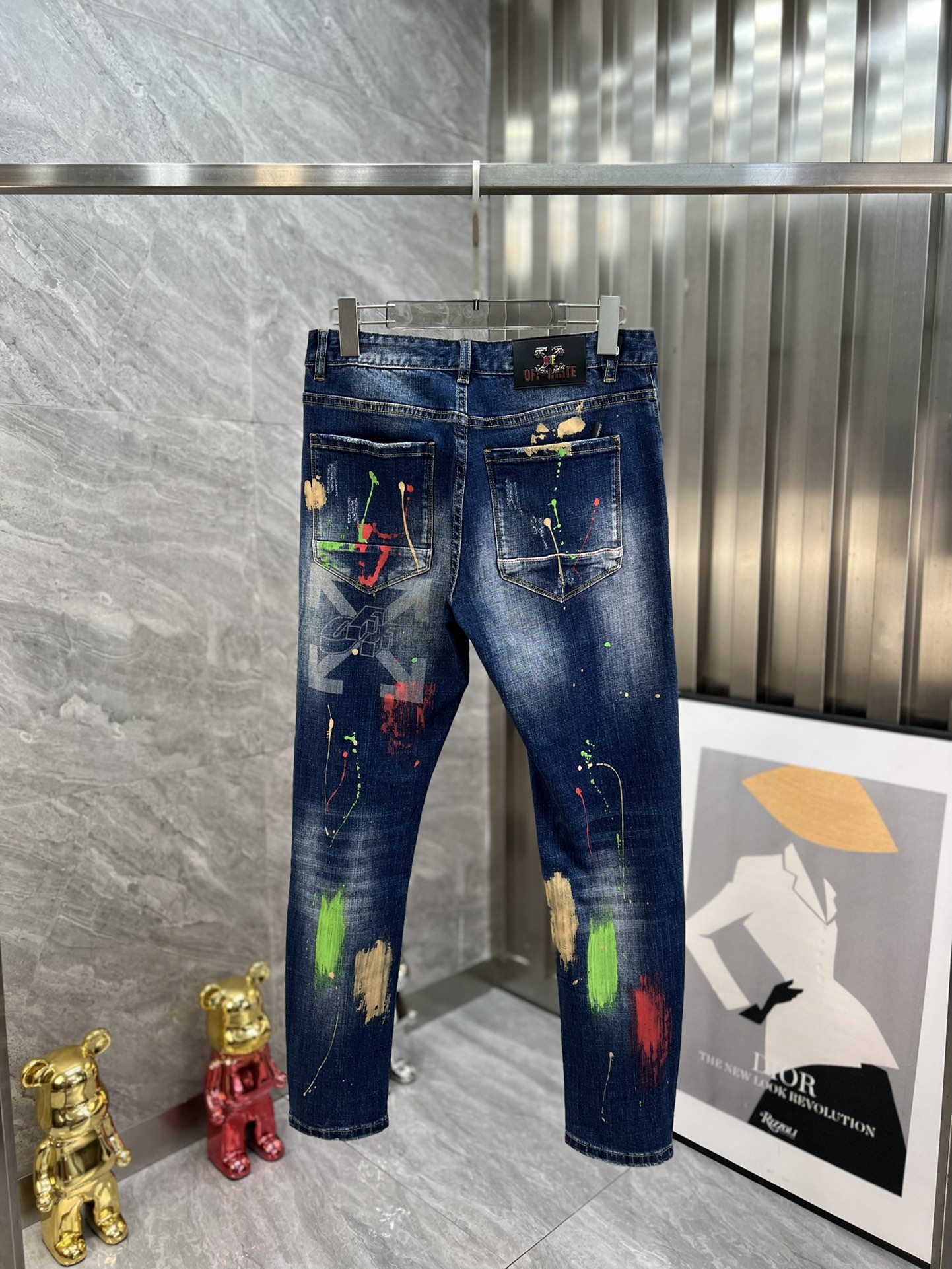 OFF spring and summer new products with three standards, complete jeans, good p